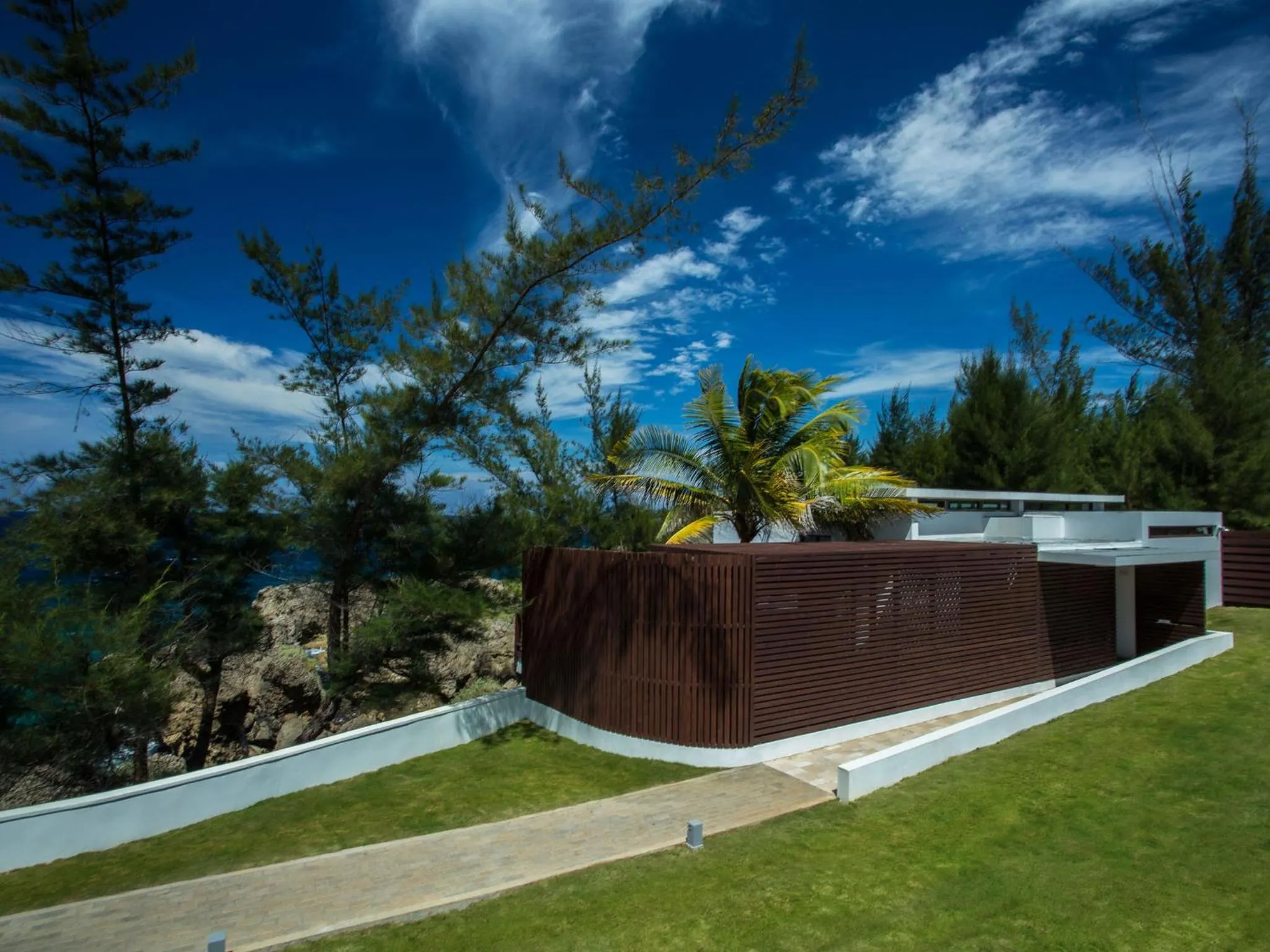 Facade/entrance in The Trident Hotel