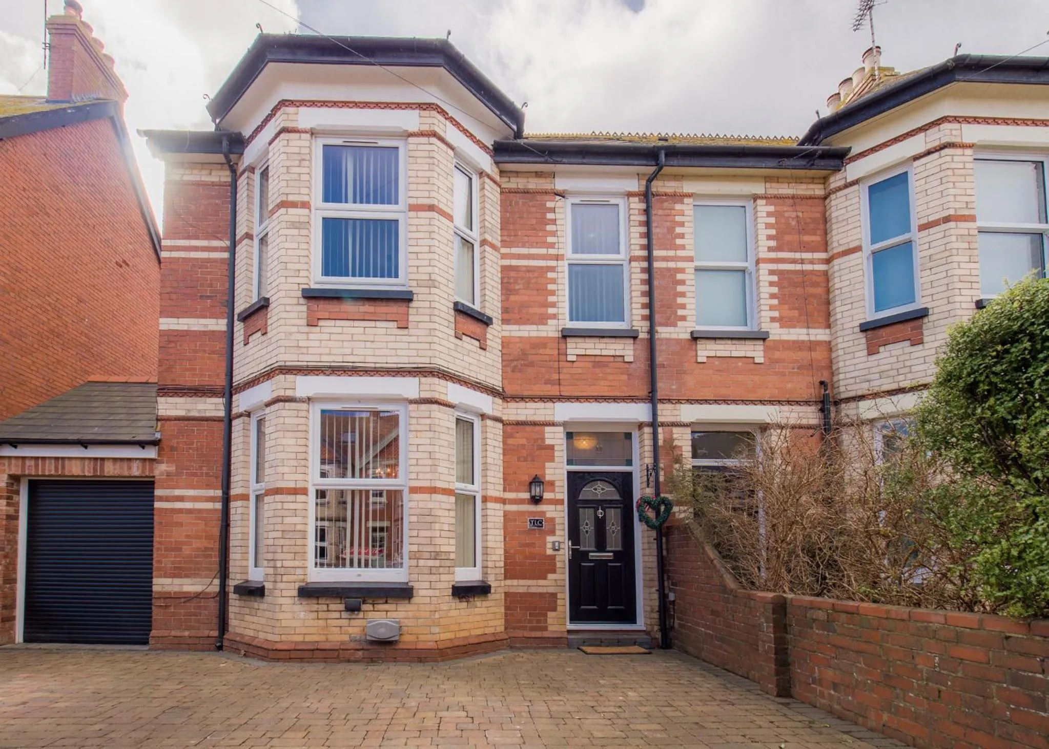 Property building in TLC Exmouth Bed and Breakfast