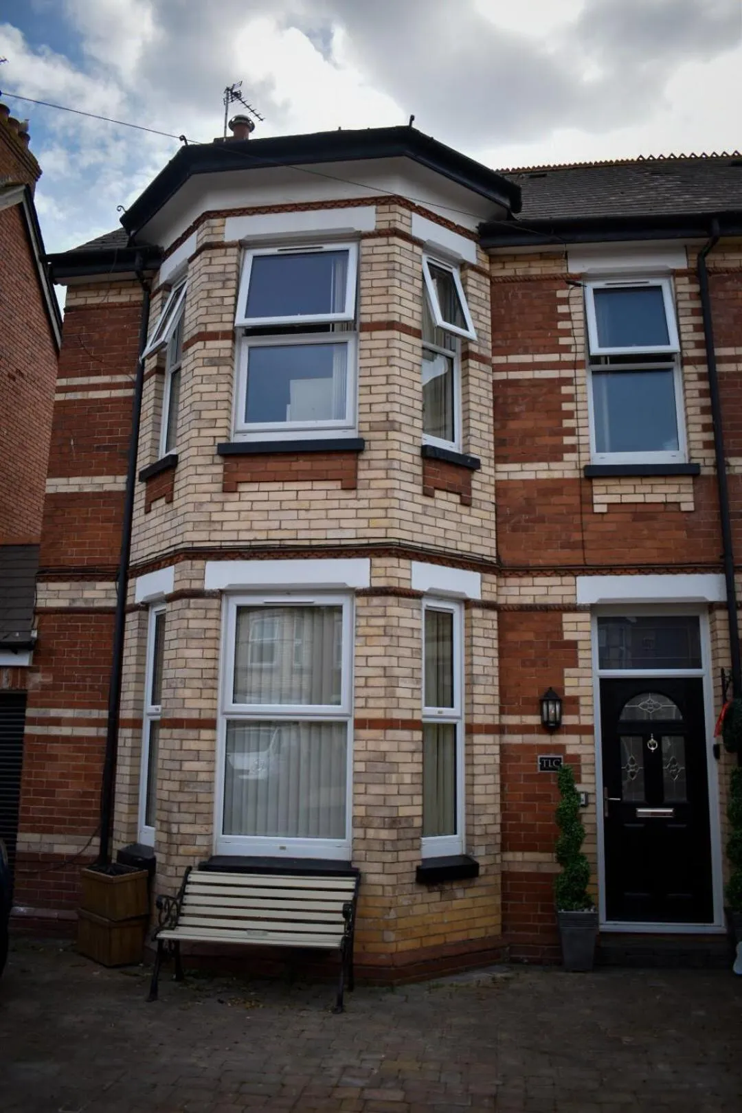 TLC Exmouth Bed and Breakfast