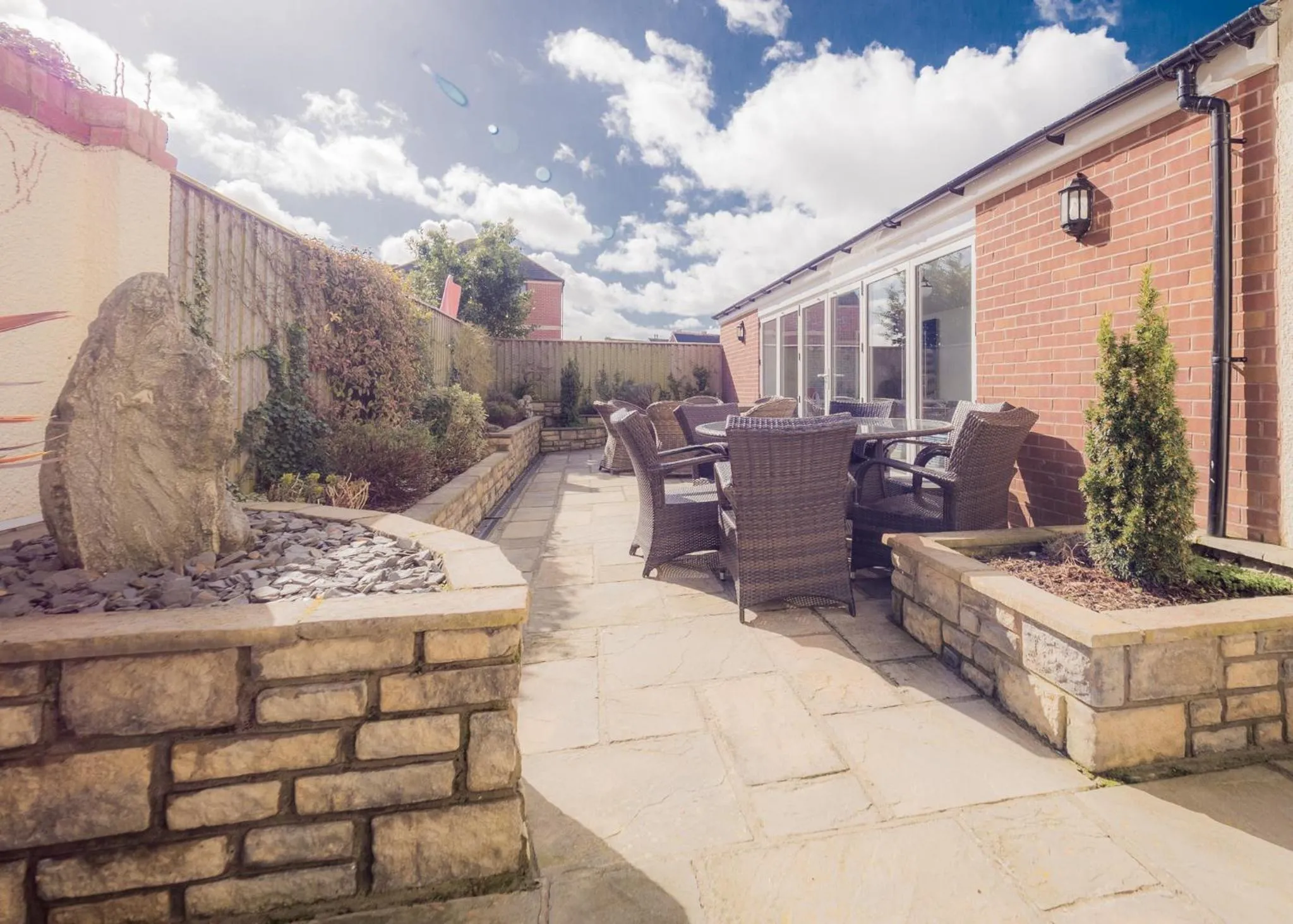 Garden in TLC Exmouth Bed and Breakfast