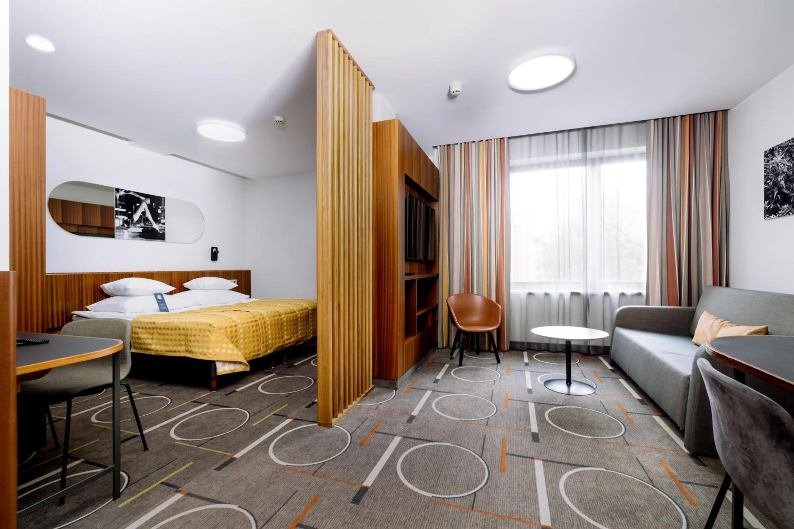 Living room, Bed in Hestia Hotel Kentmanni