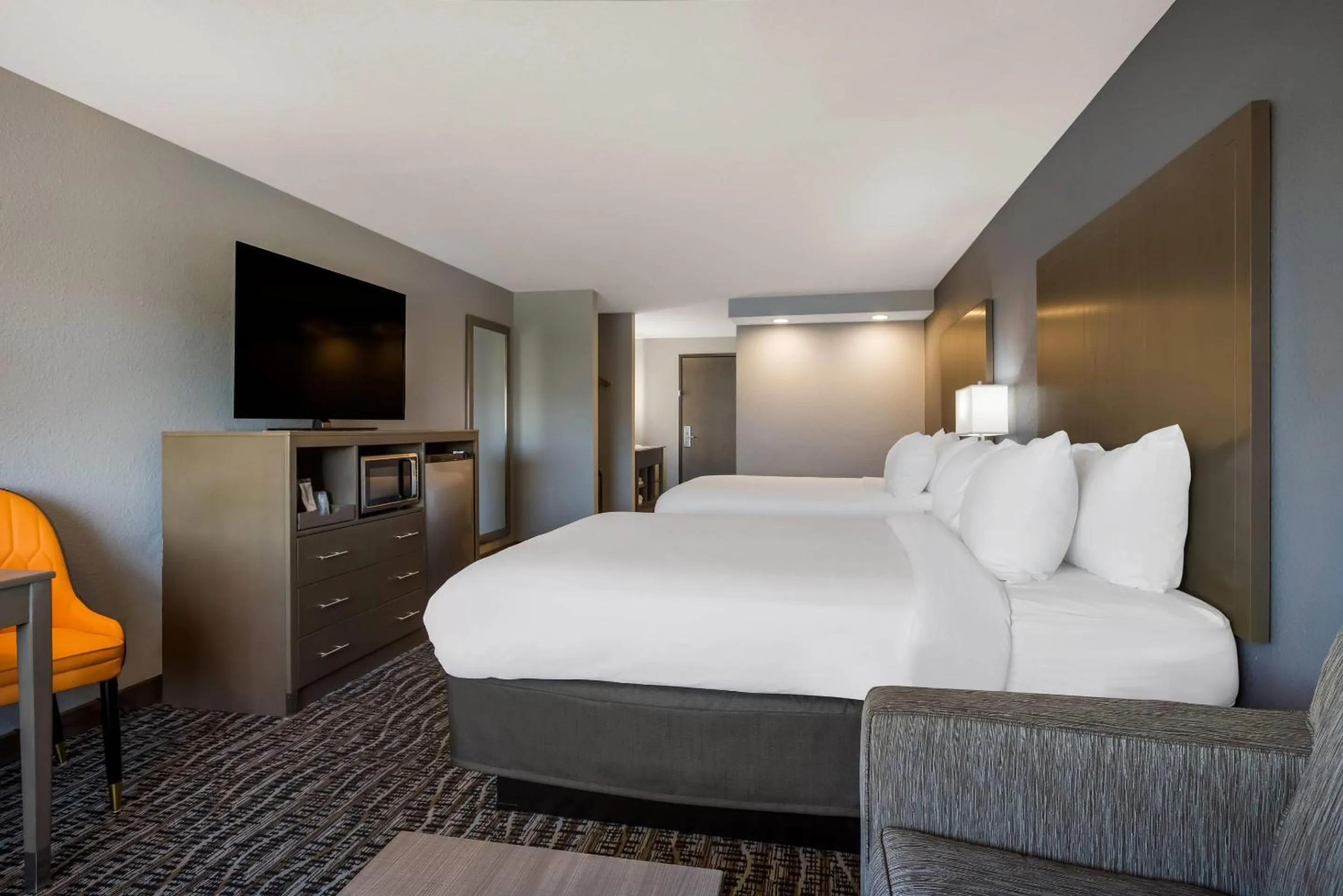 Bedroom, Bed in Hotel 28 Boise Airport, an Ascend Collection Hotel