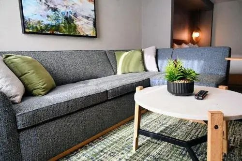 Sojourn Suites Portland Airport Sojourn Suites Portland Airport