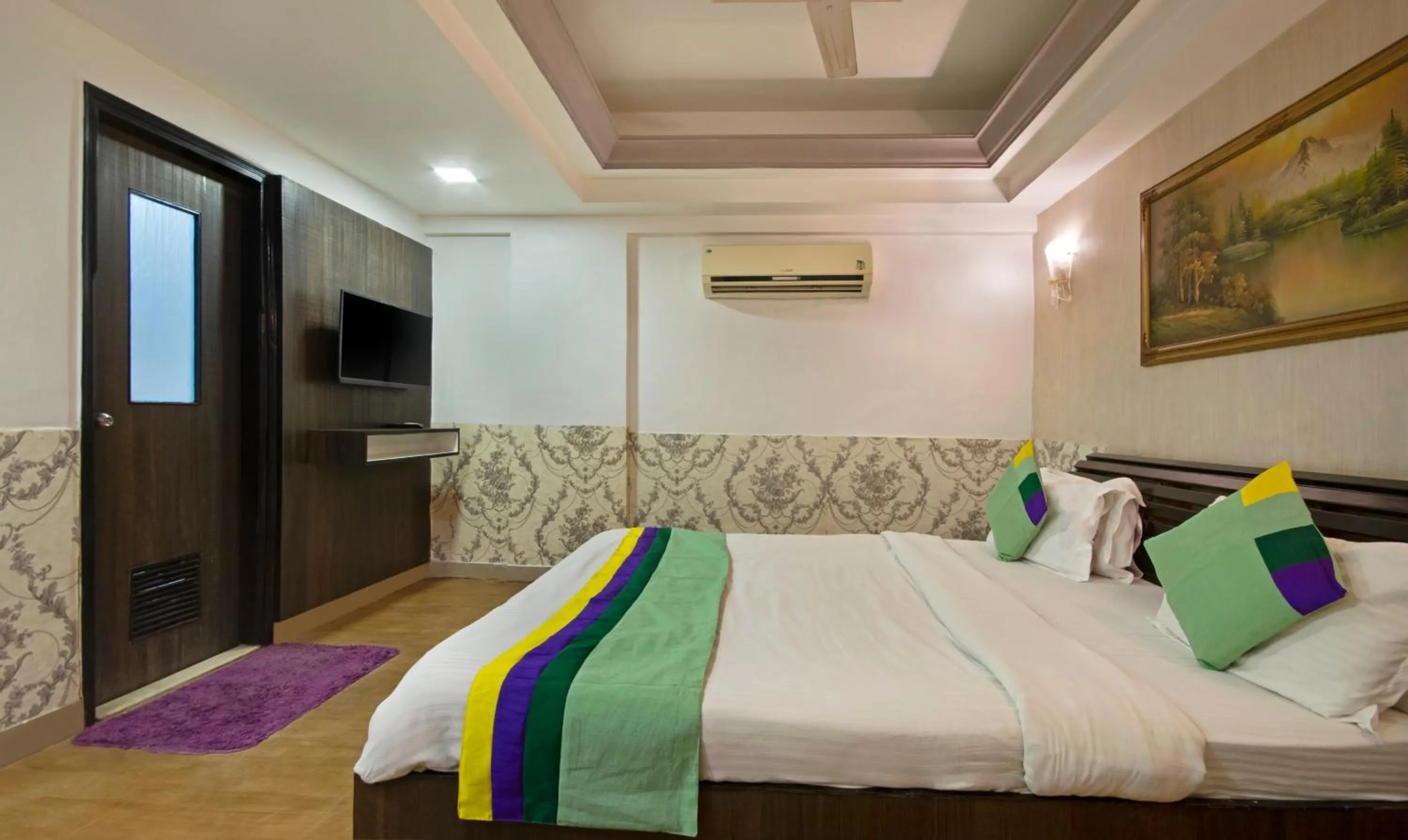 Bed in Itsy Hotels Shree Krishna Palace