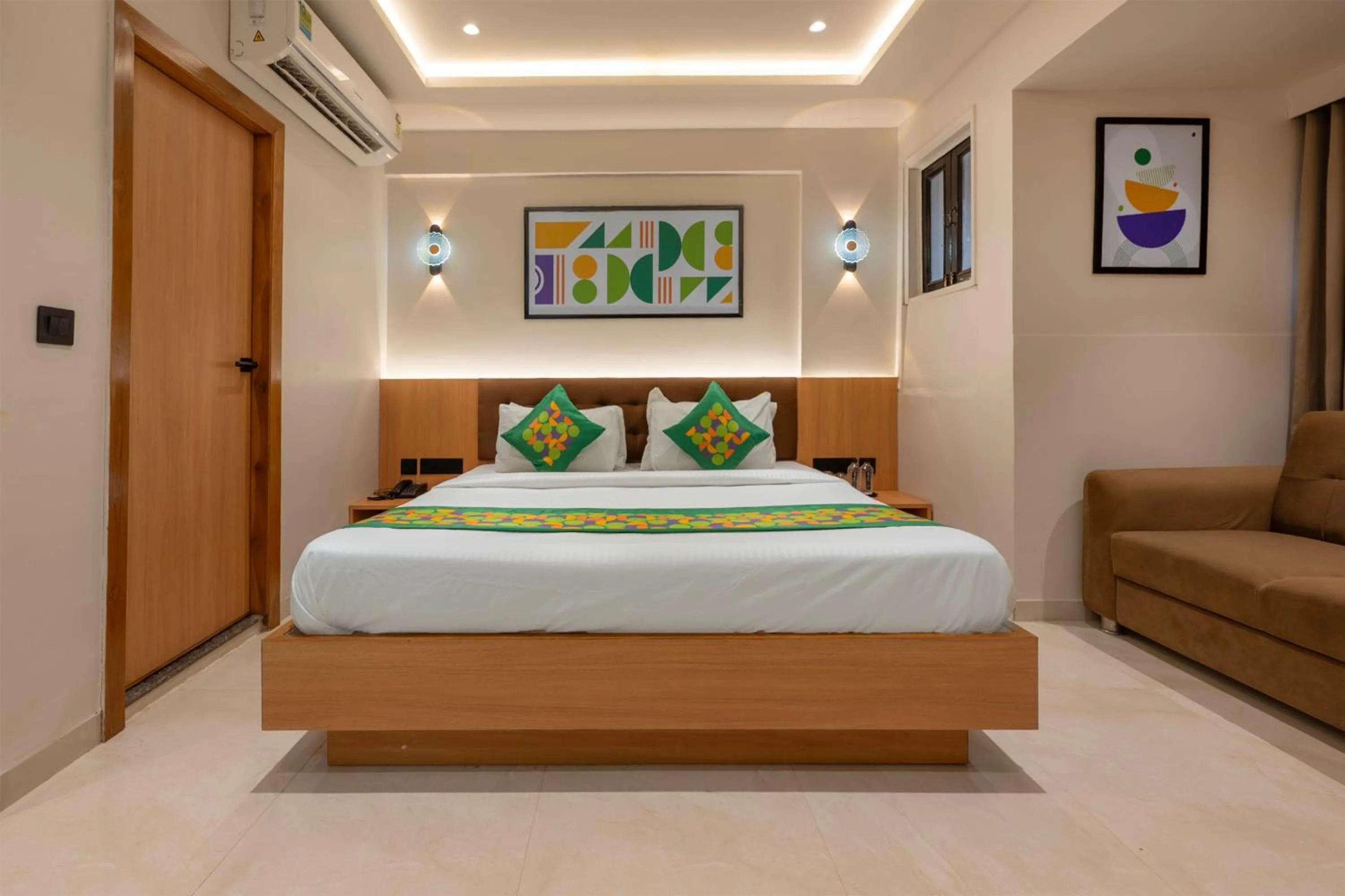 Bedroom, Bed in Treebo Shree Krishna Palace