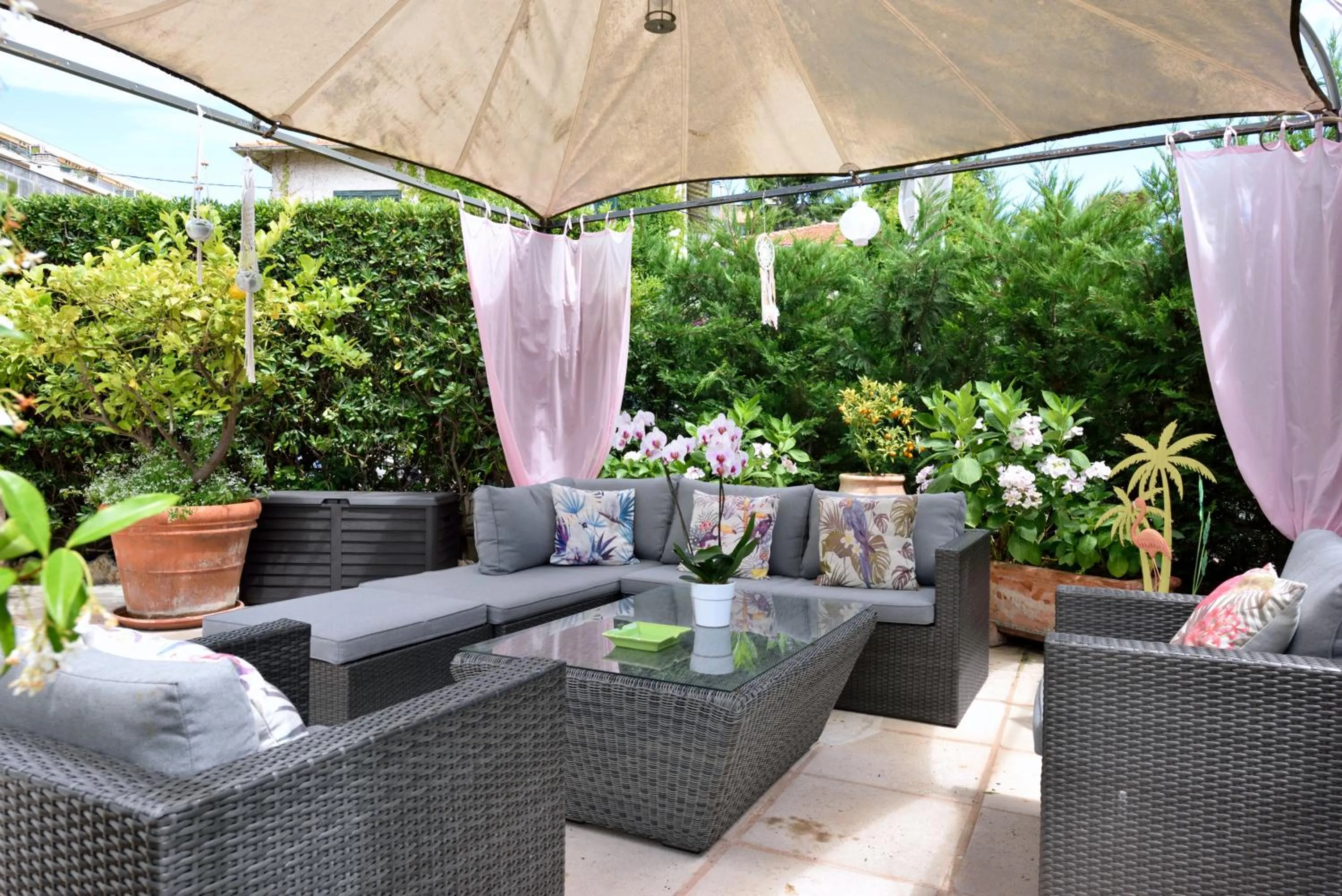 Balcony/Terrace in Hôtel La Villa Cannes