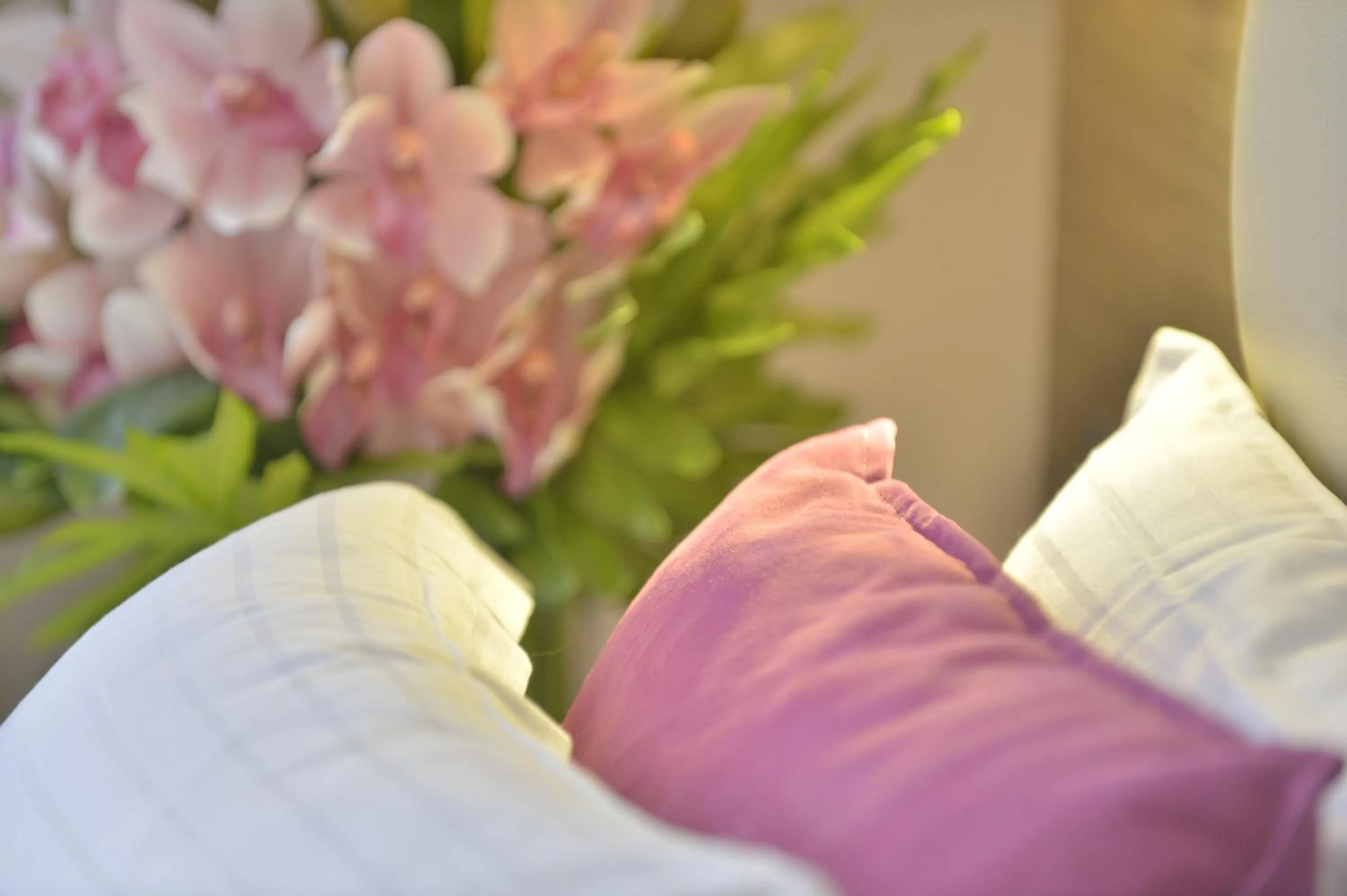 Decorative detail, Bed in Unic Renoir Saint Germain