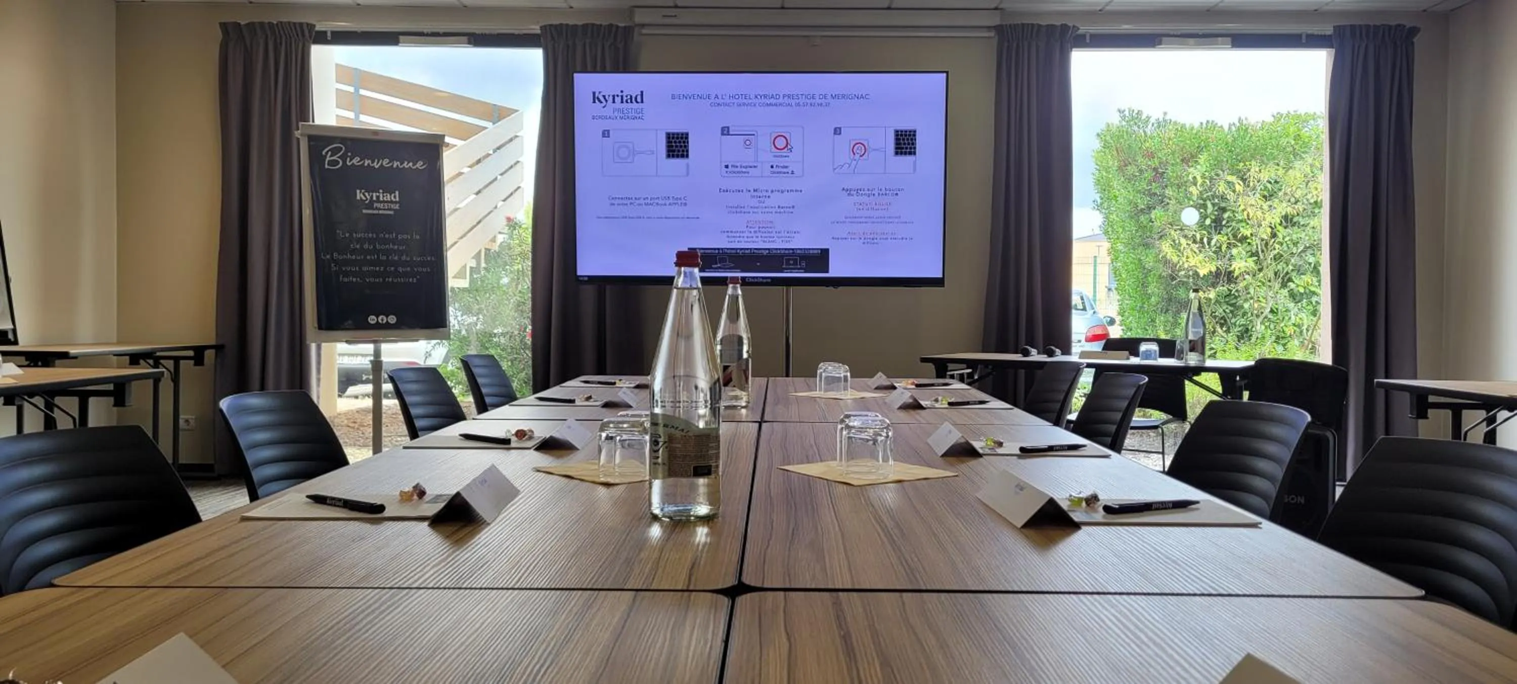 Meeting/conference room in Kyriad Prestige - Bordeaux Aeroport