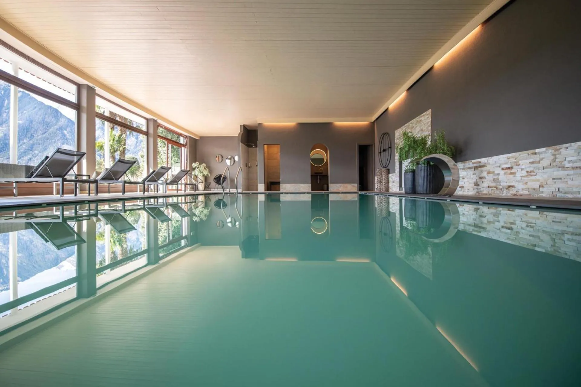 Swimming pool in Hotel Walter