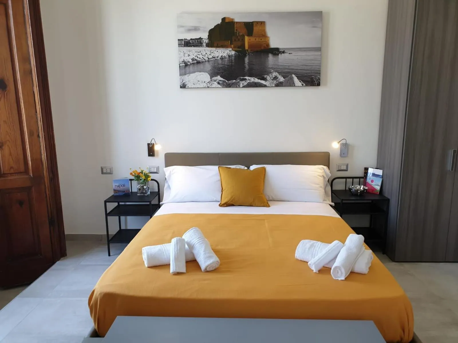 Bedroom, Bed in Bayard101