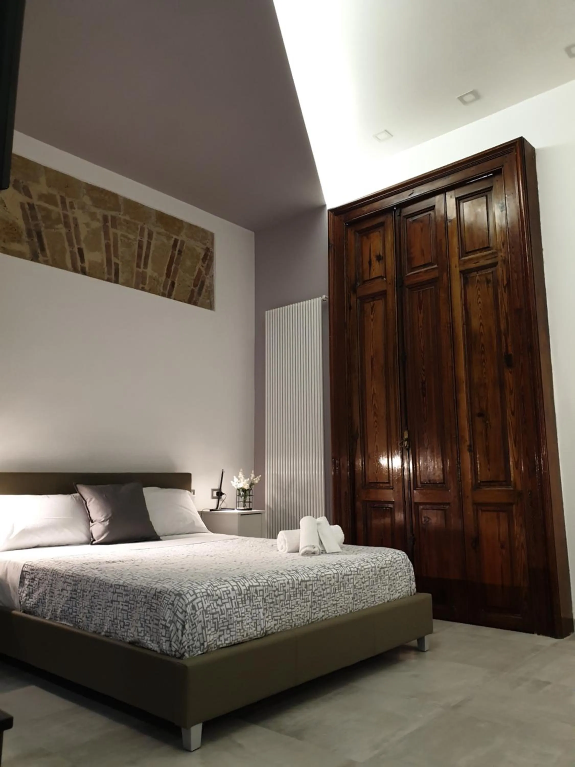 Bedroom, Bed in Bayard101