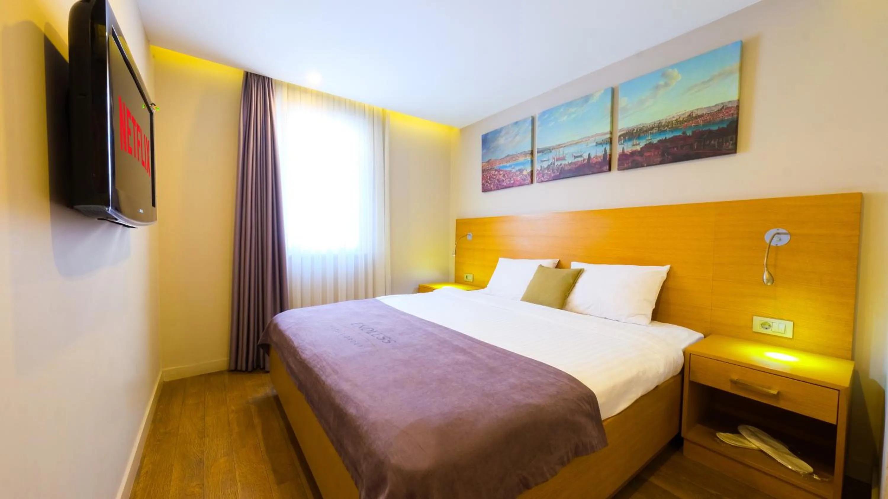 TV and multimedia, Bed in Endless Suites Taksim