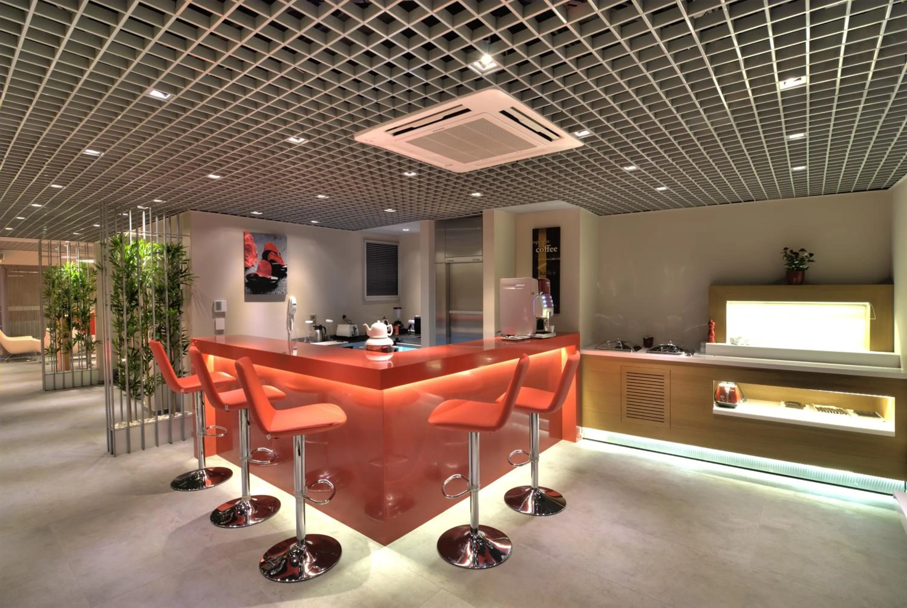 Restaurant/places to eat in Endless Suites Taksim