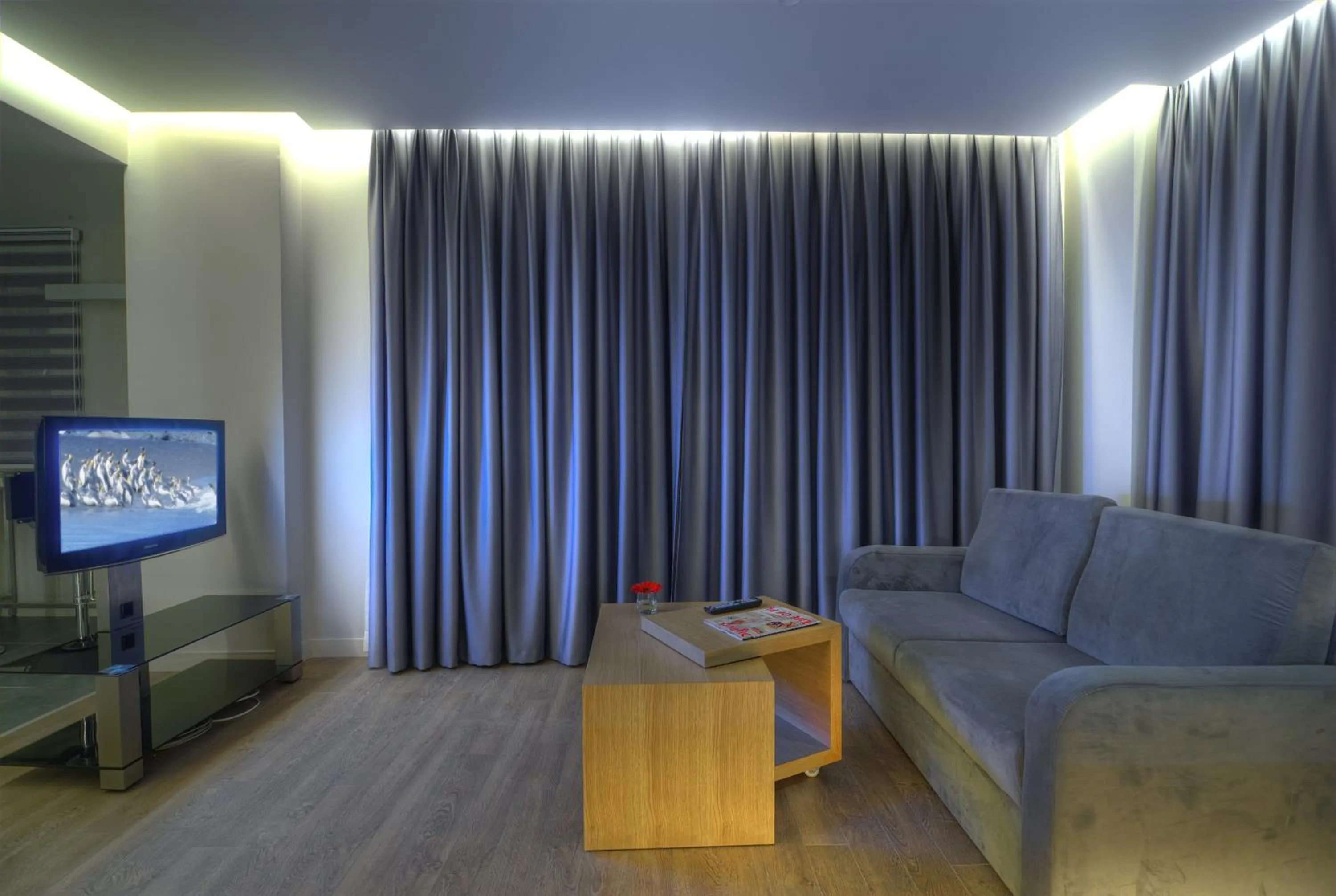 TV and multimedia in Endless Suites Taksim