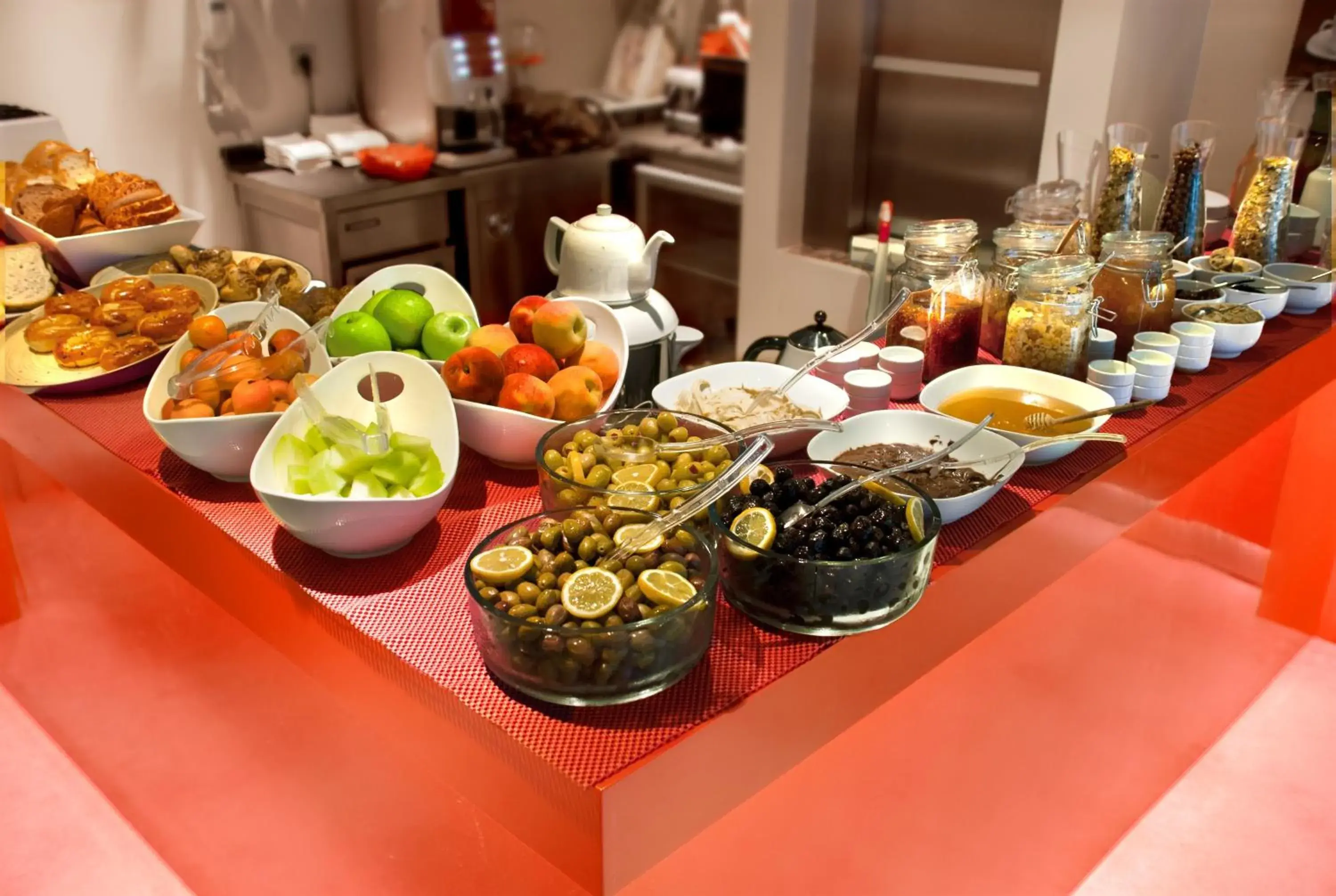 Restaurant/places to eat in Endless Suites Taksim Restaurant/places to eat in Endless Suites Taksim