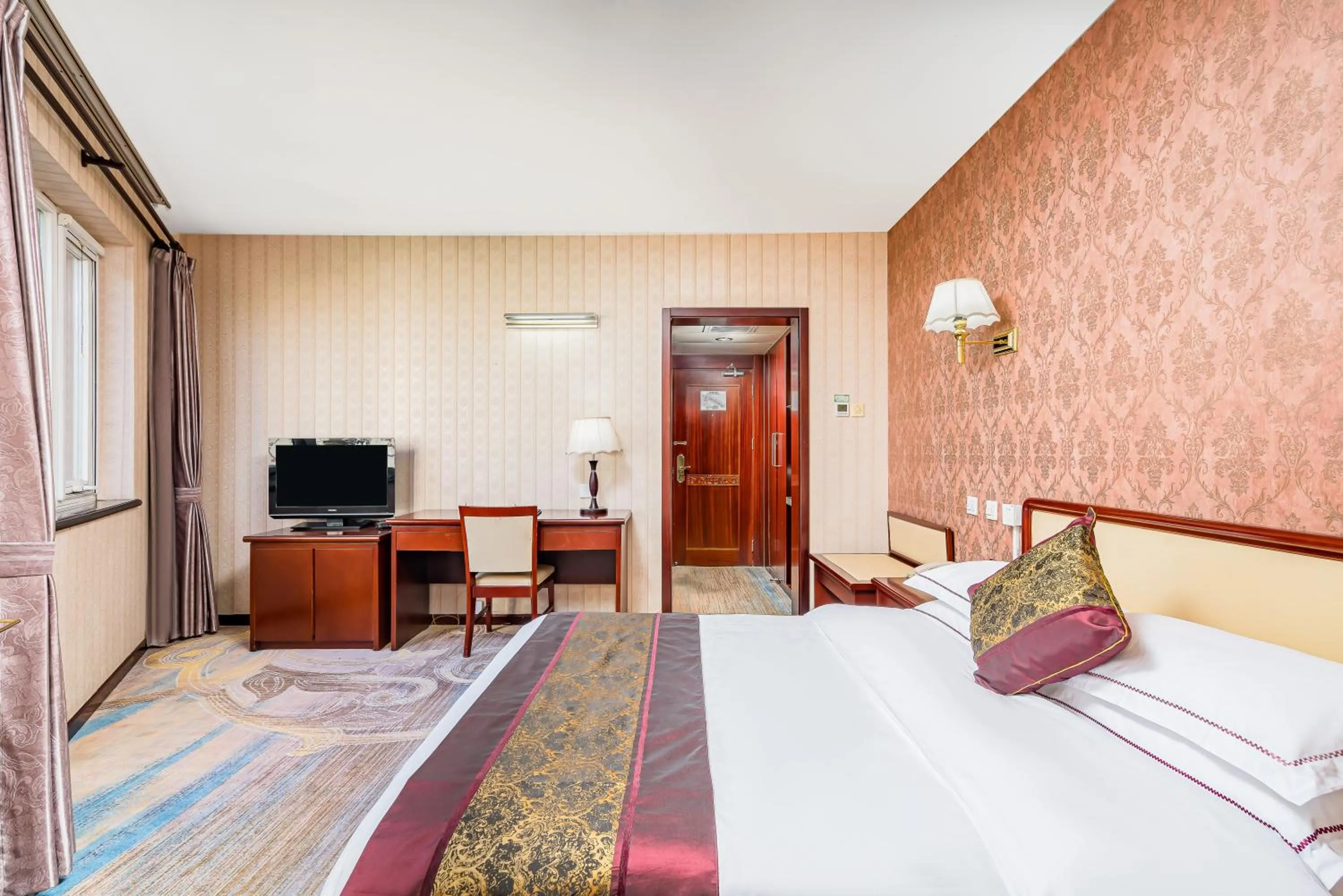 Bed in Beijing Commercial Business Hotel