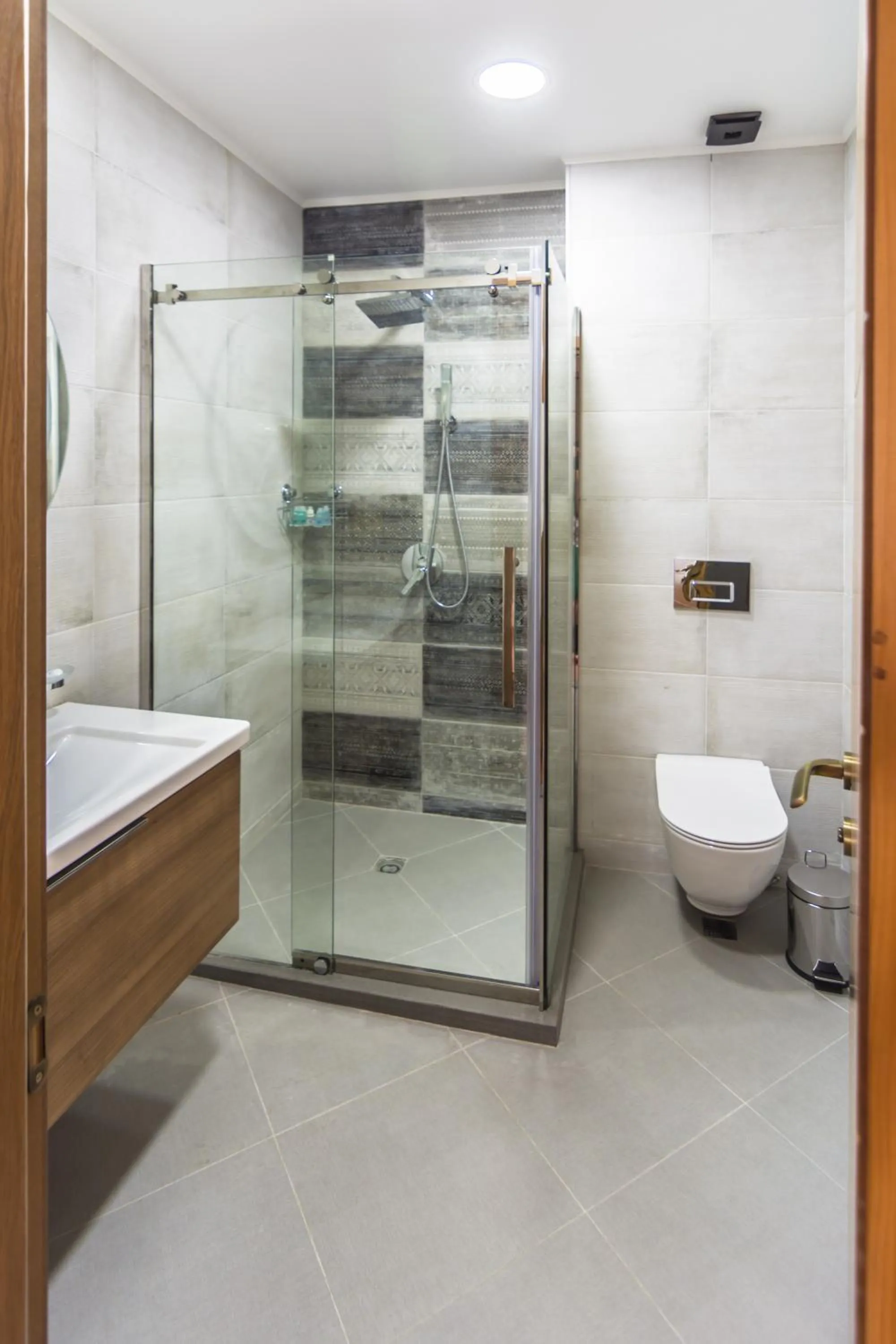 Bathroom in Hotel London