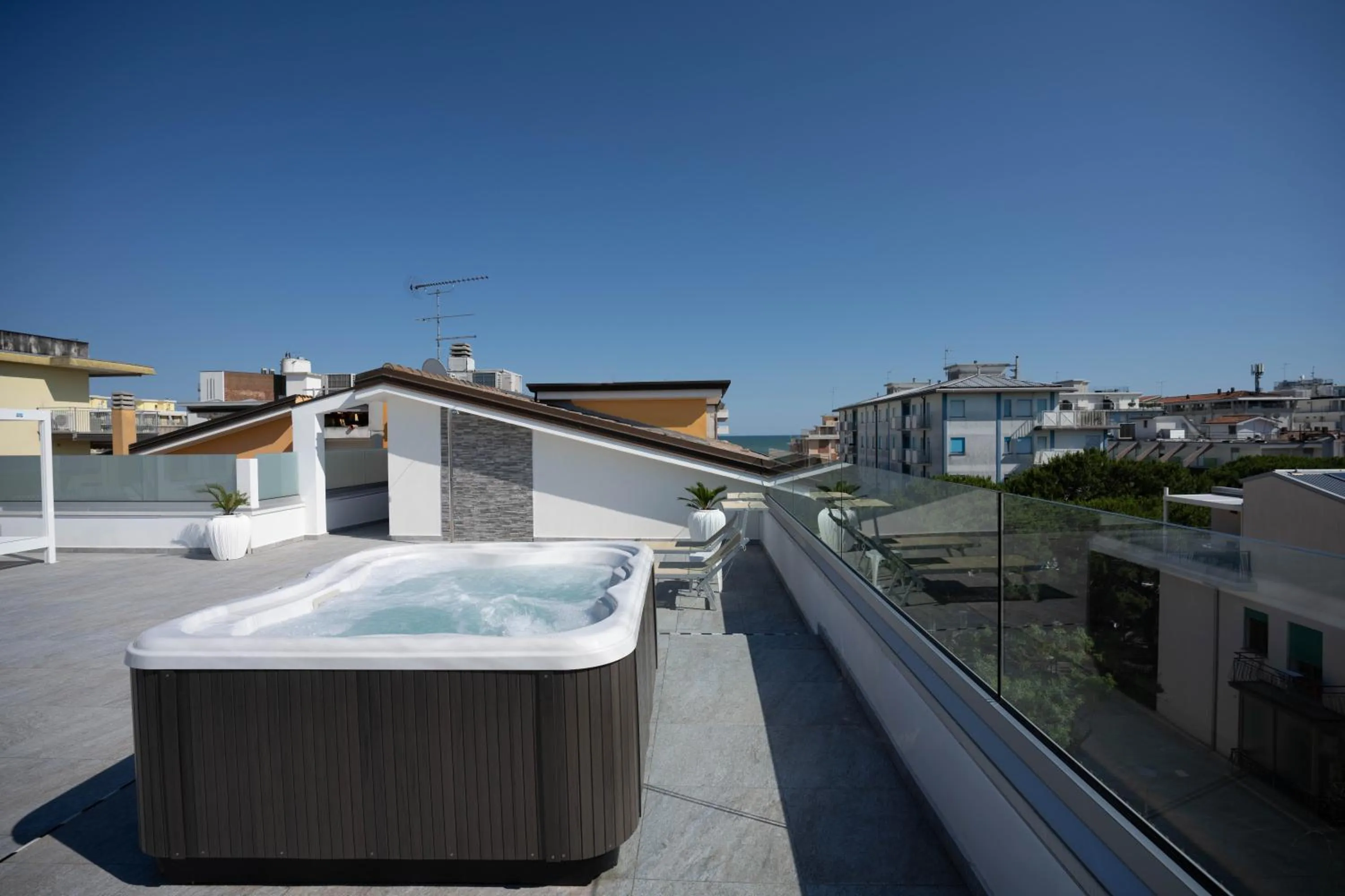 Hot Tub in Hotel Eraclea