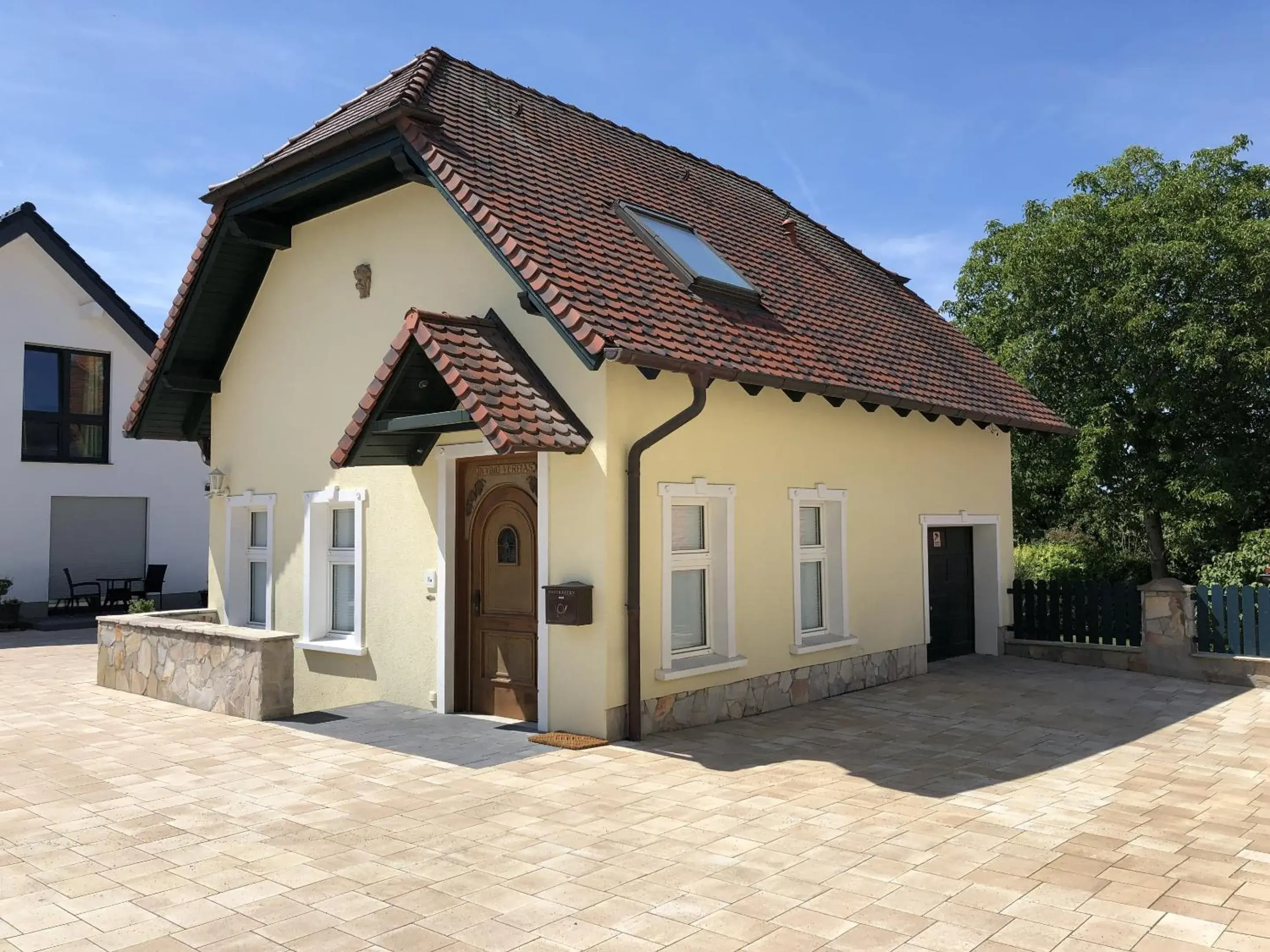 Single Room with Private Bathroom - single occupancy in Gästehaus Witteborg Single Room with Private Bathroom - single occupancy in Gästehaus Witteborg