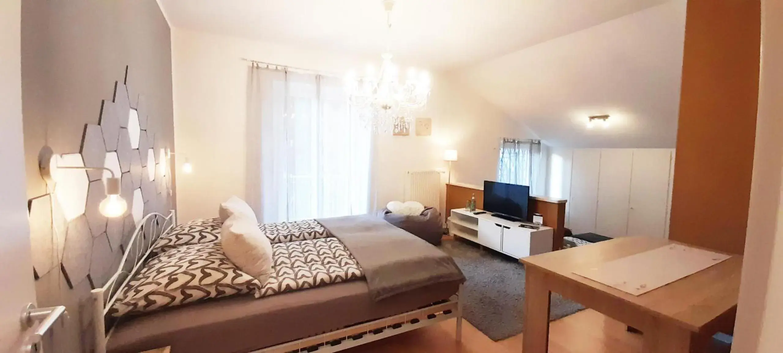 Suite with Balcony in Home Suite Home Bed & Breakfast Suite with Balcony in Home Suite Home Bed & Breakfast