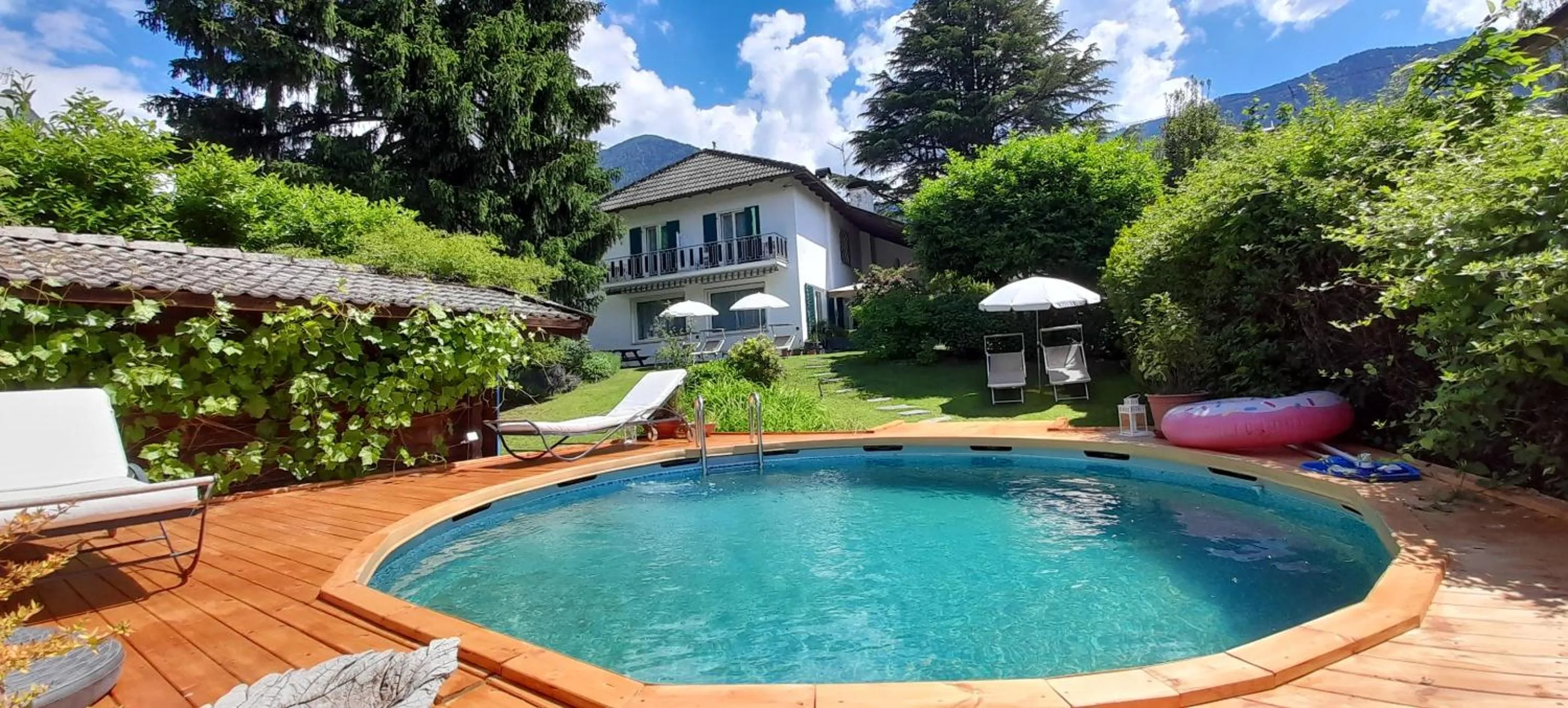 Property building in Home Suite Home Bed & Breakfast