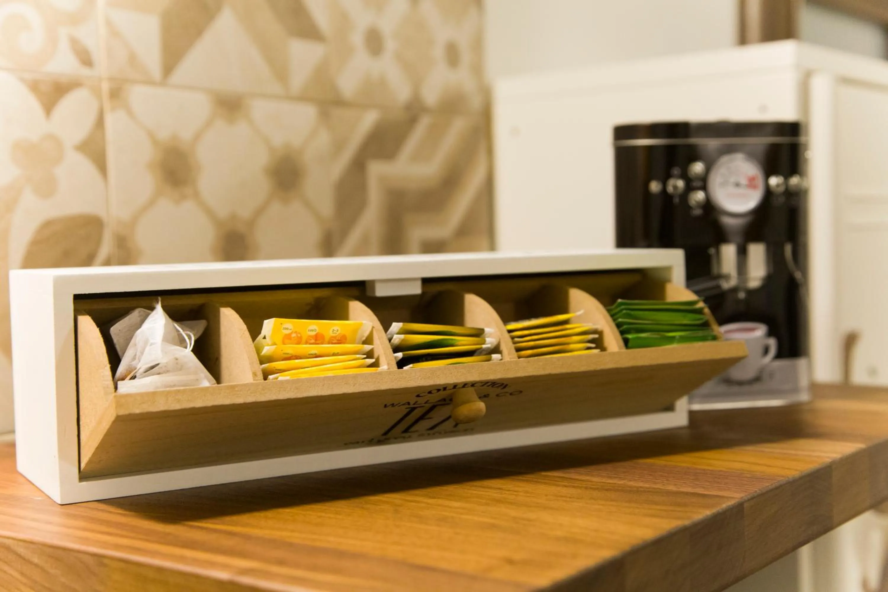 Coffee/tea facilities in Acqua Cotta