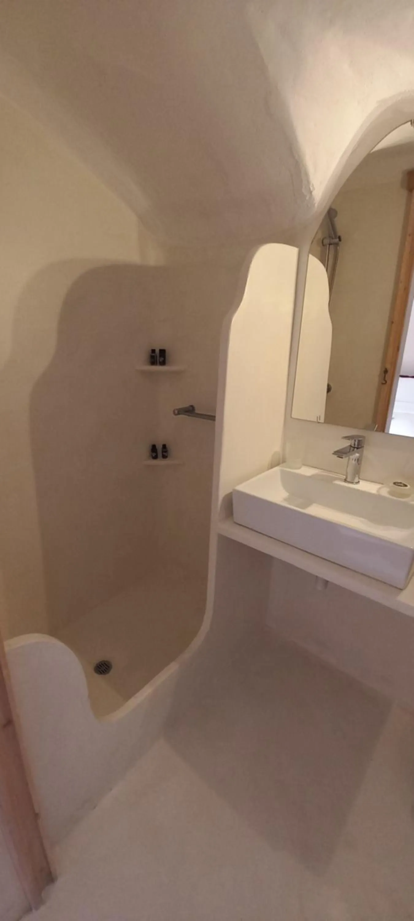 Shower in Villa Kisiris