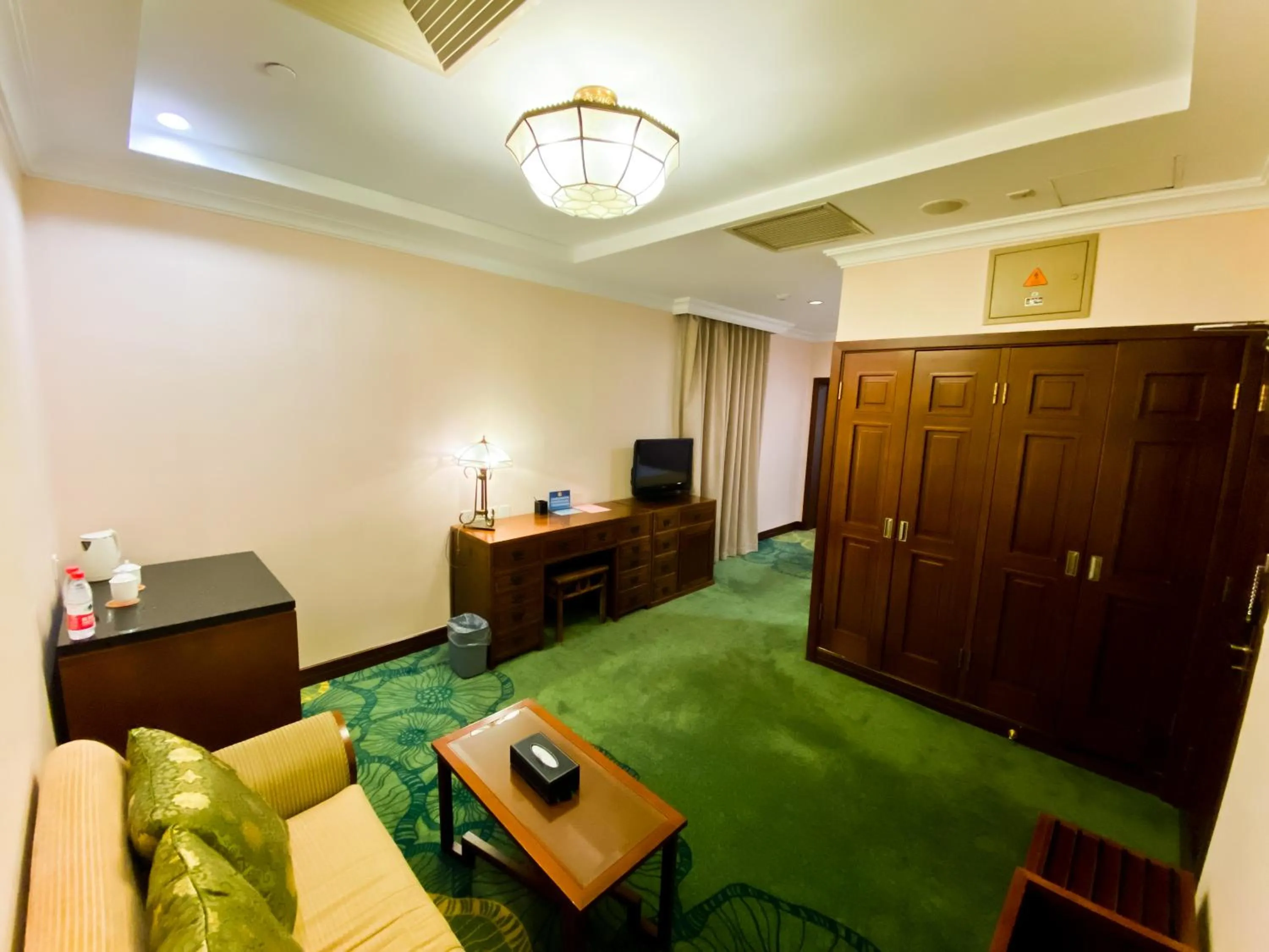 Living room in Jade Garden Hotel