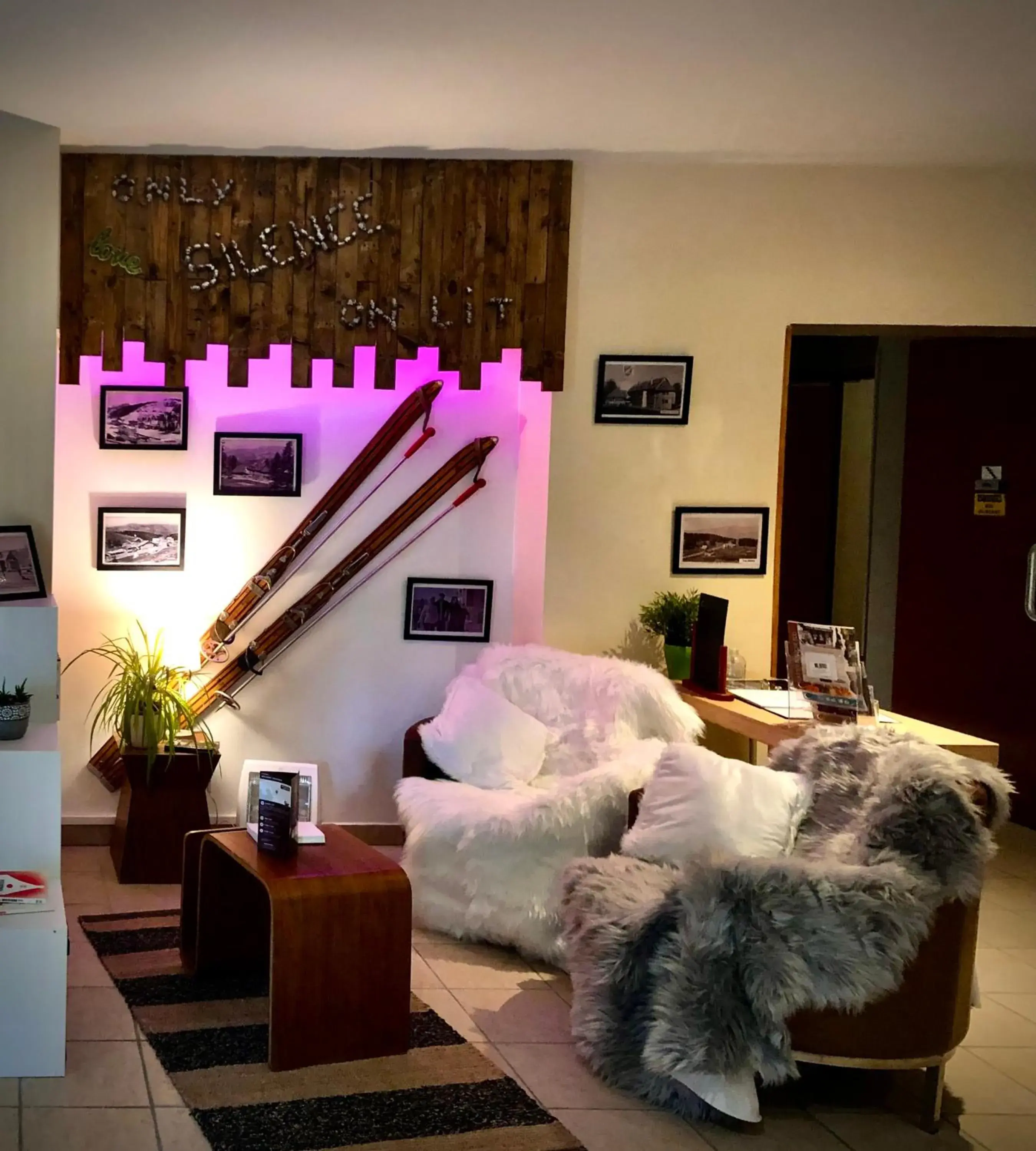 Lobby or reception in Adonis Valberg Lobby or reception in Adonis Valberg