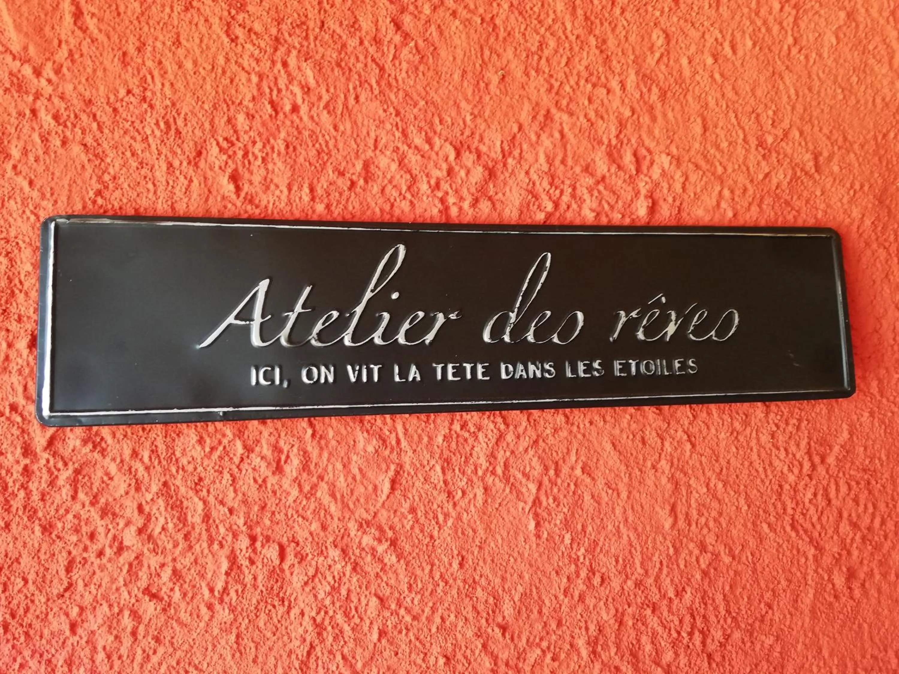 Decorative detail in Le mas de la diligence