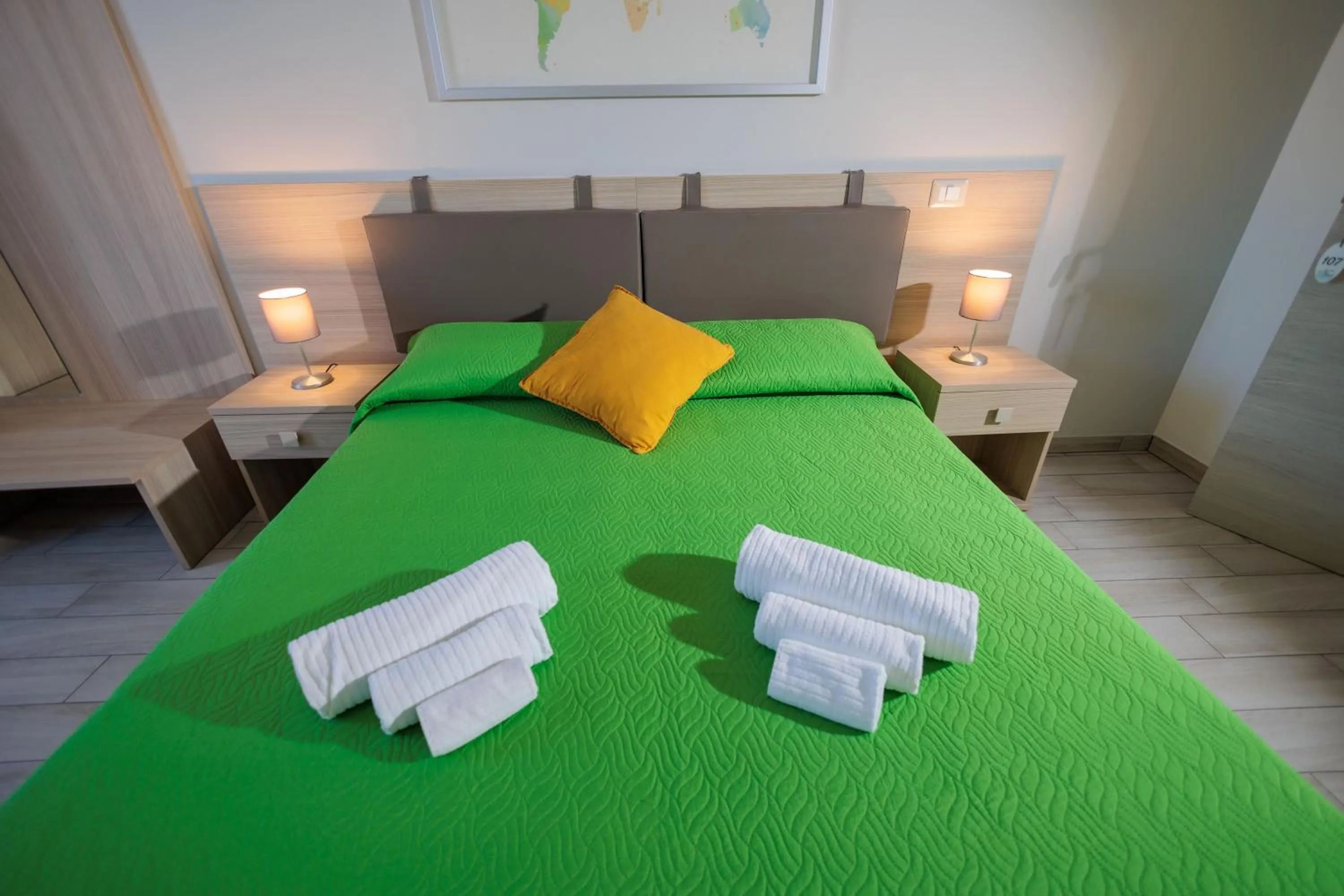 Photo of the whole room, Bed in Fuori Rotta