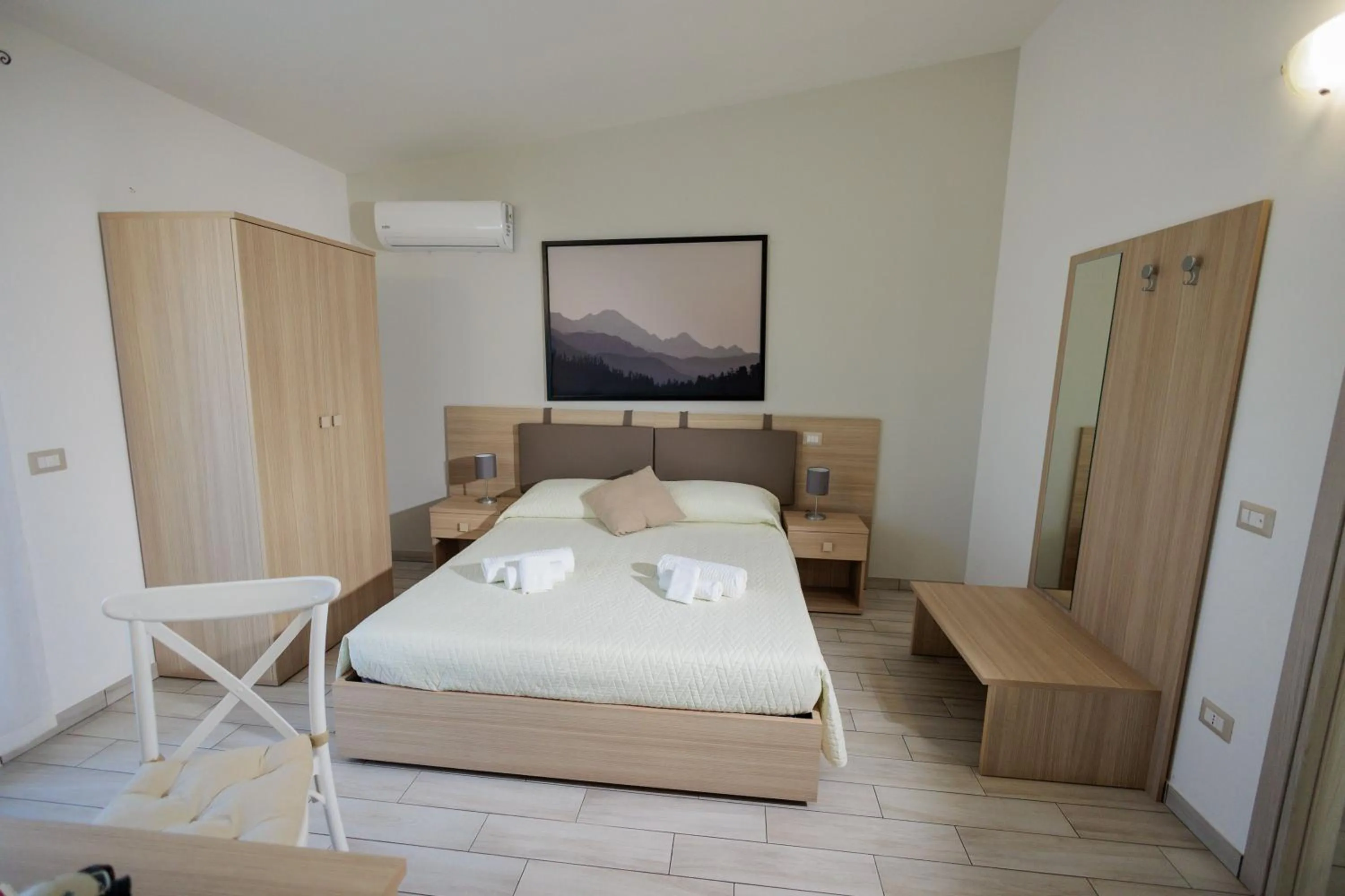 Photo of the whole room, Bed in Fuori Rotta