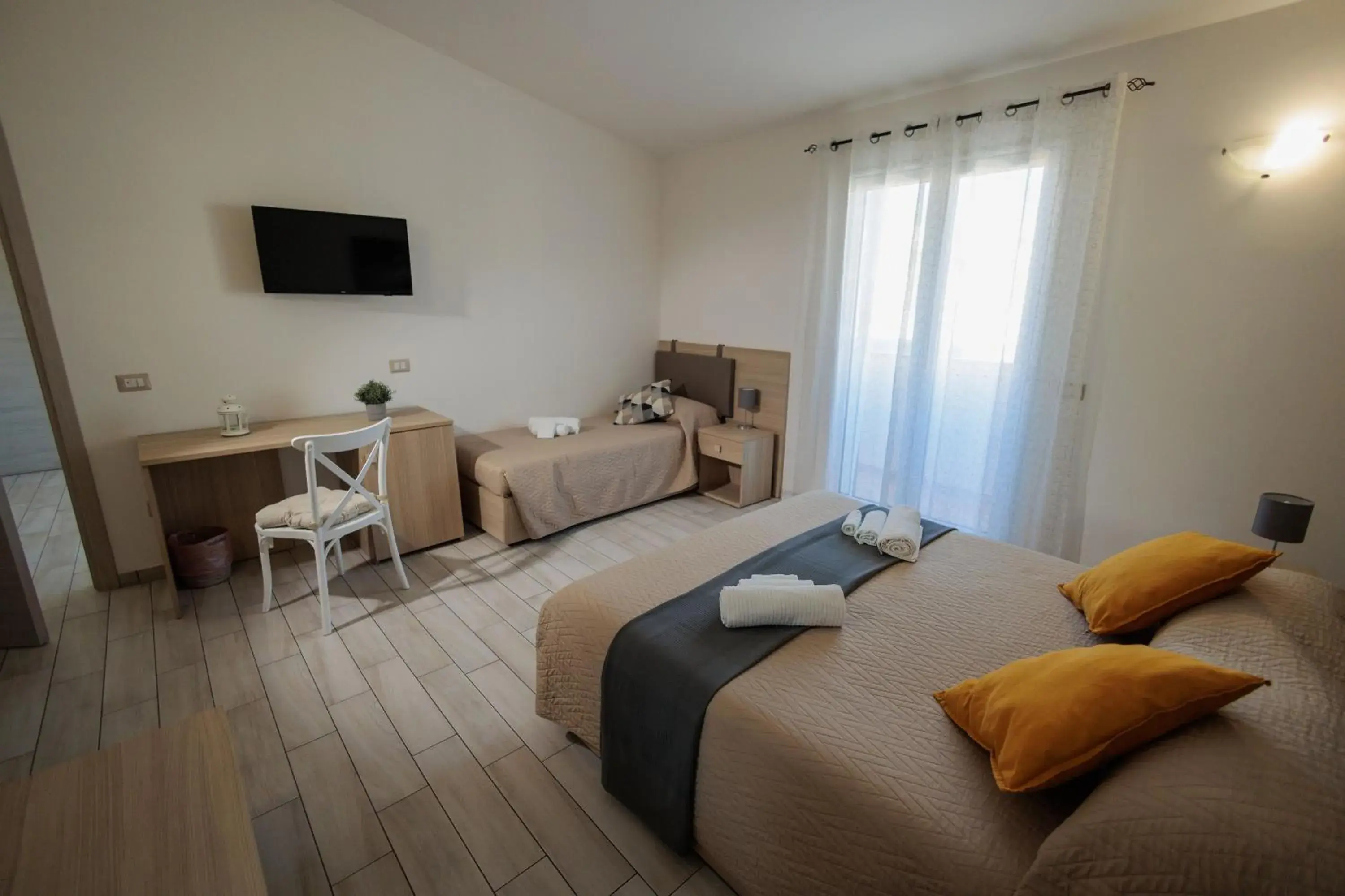 Triple Room with Private Bathroom in Fuori Rotta Triple Room with Private Bathroom in Fuori Rotta