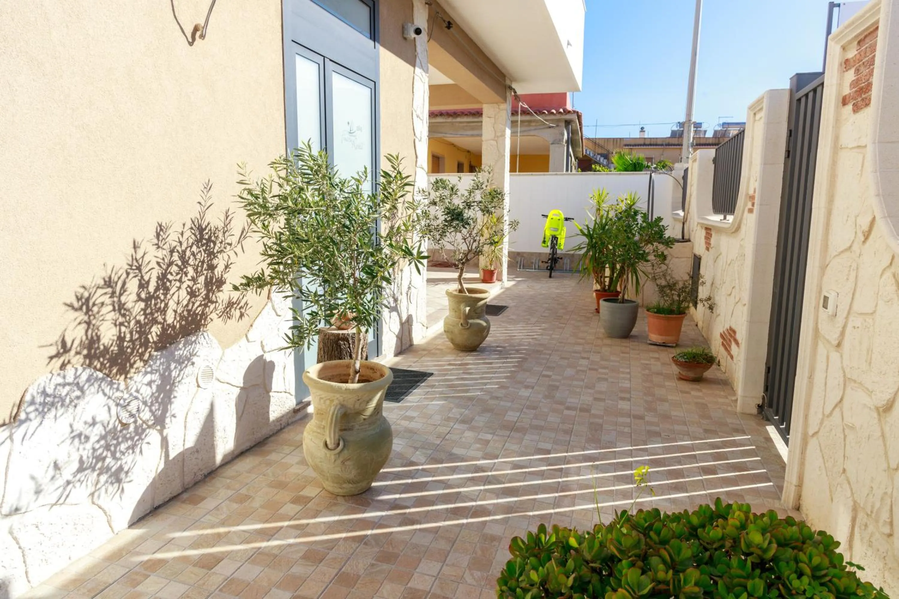 Facade/entrance in Fuori Rotta