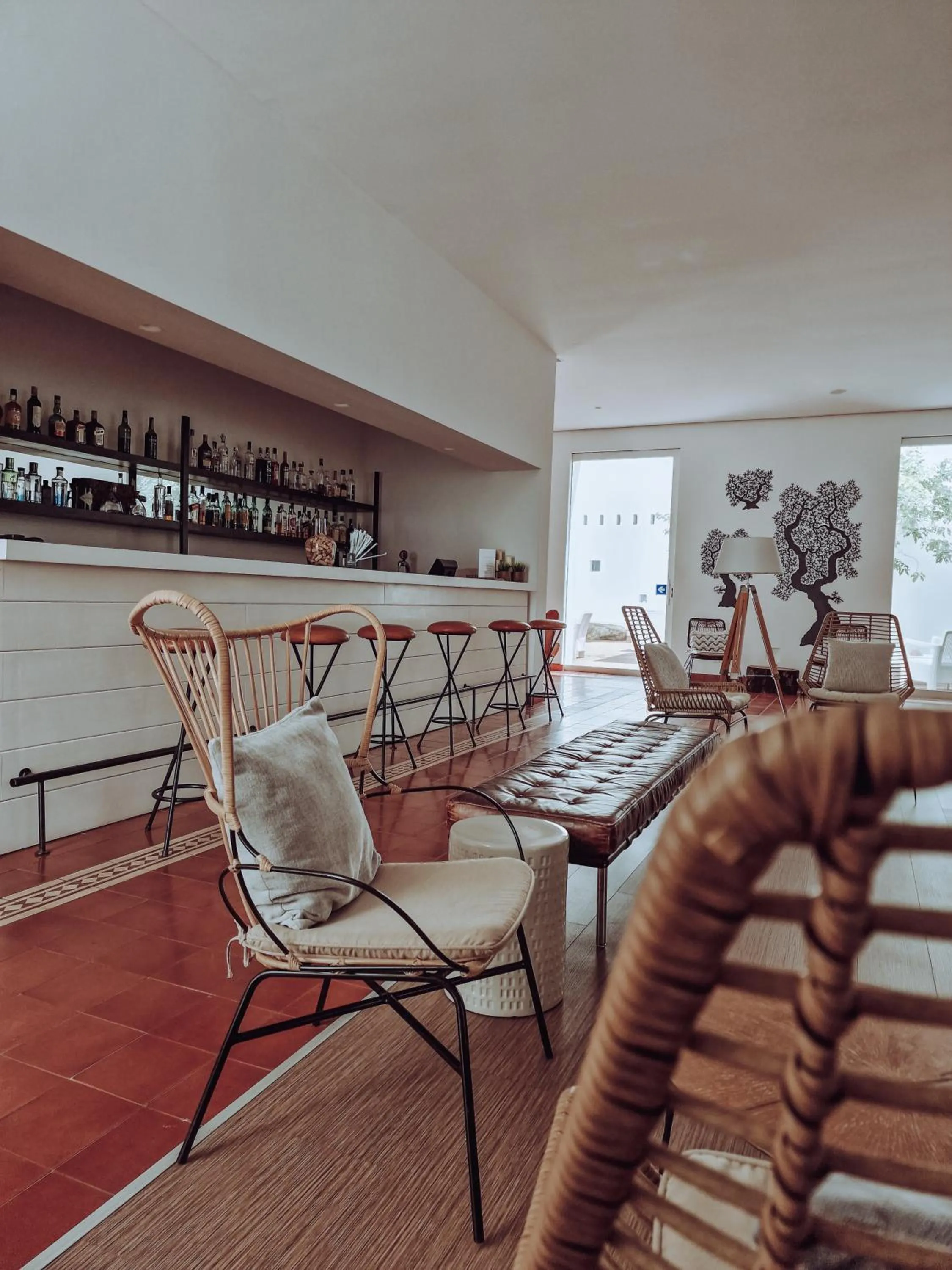 Lounge or bar in The Lince Ecorkhotel Évora