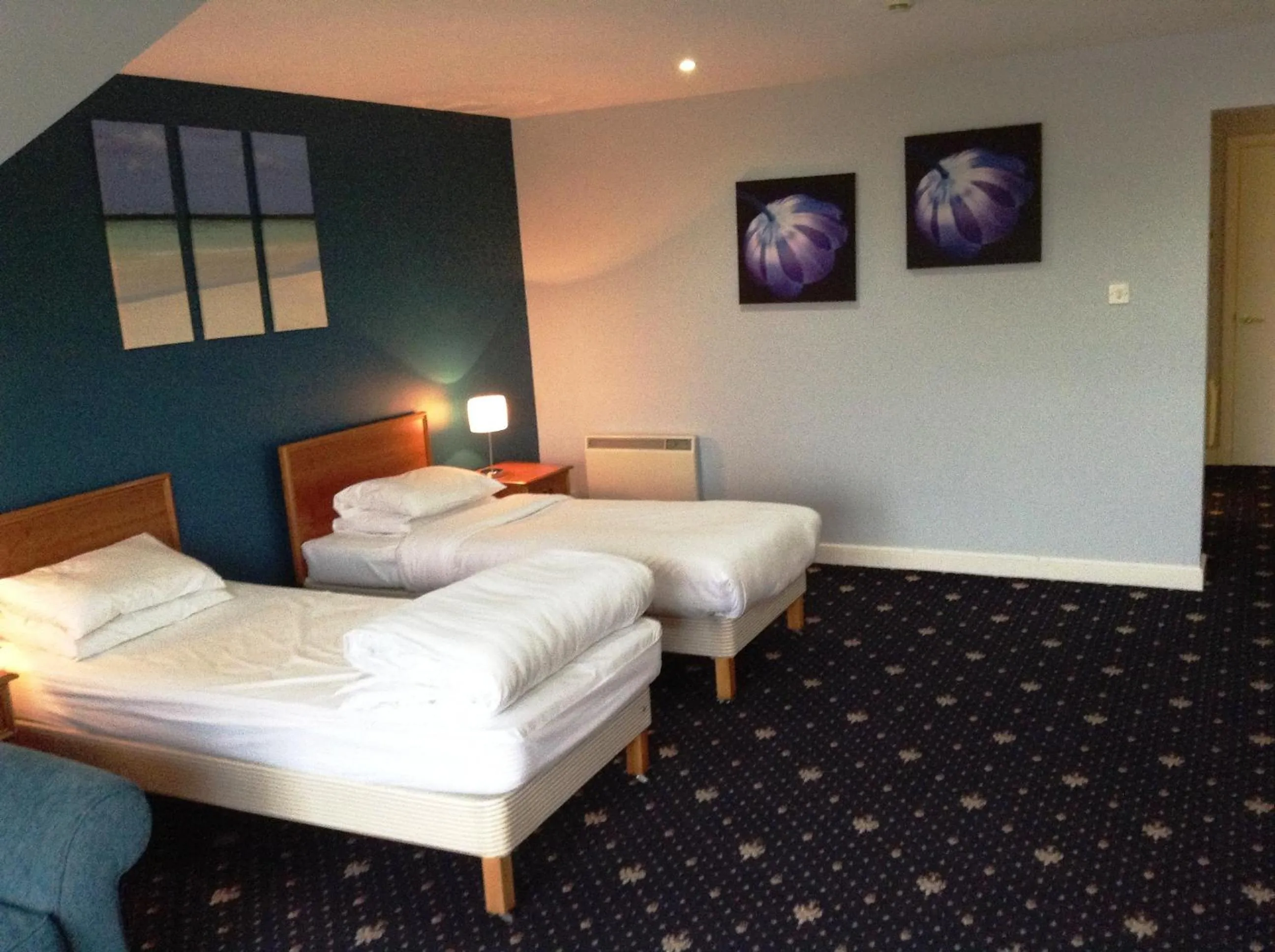 Bed in Drumoig Golf Hotel