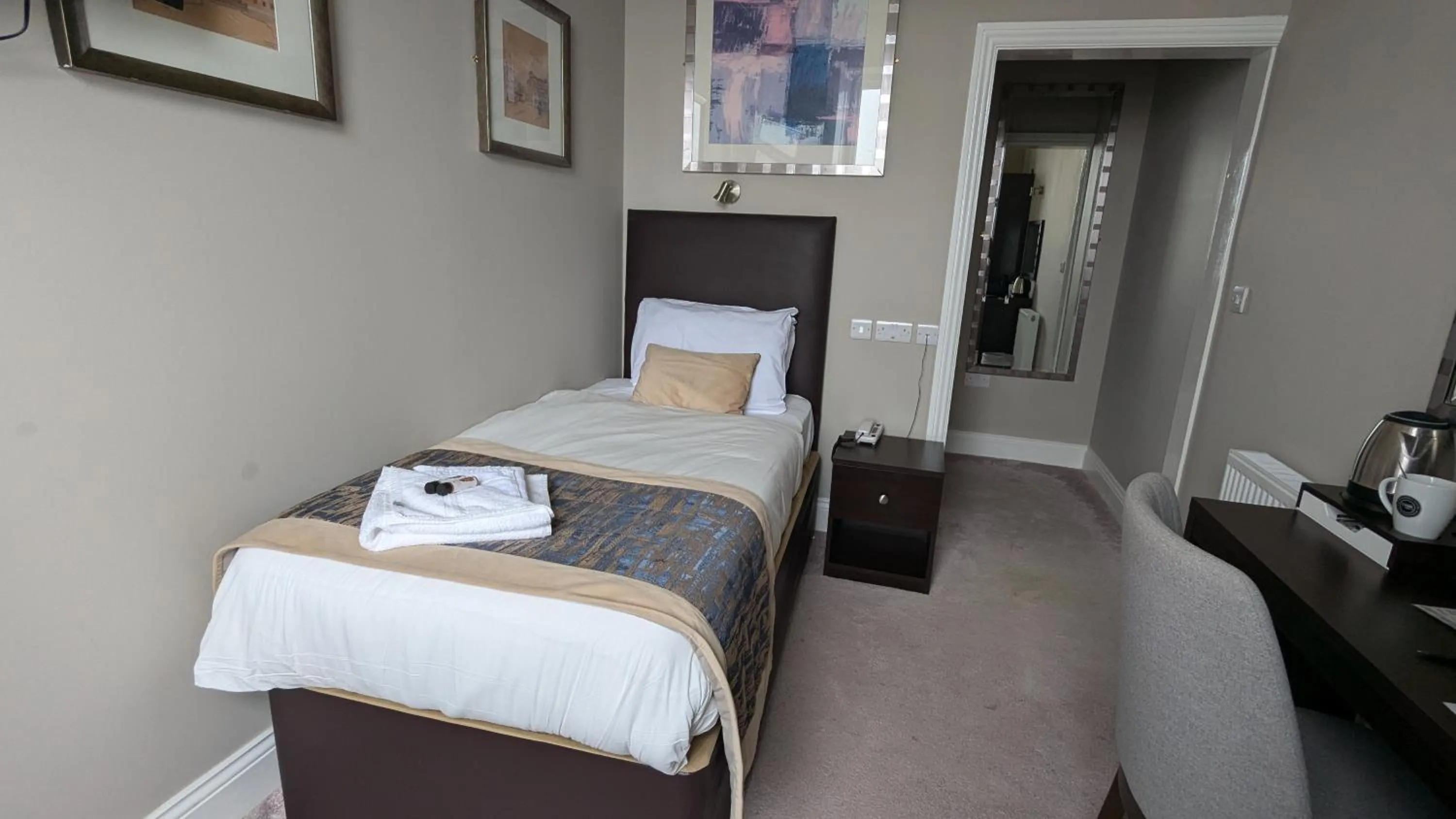 Bed in Alexandra Hotel