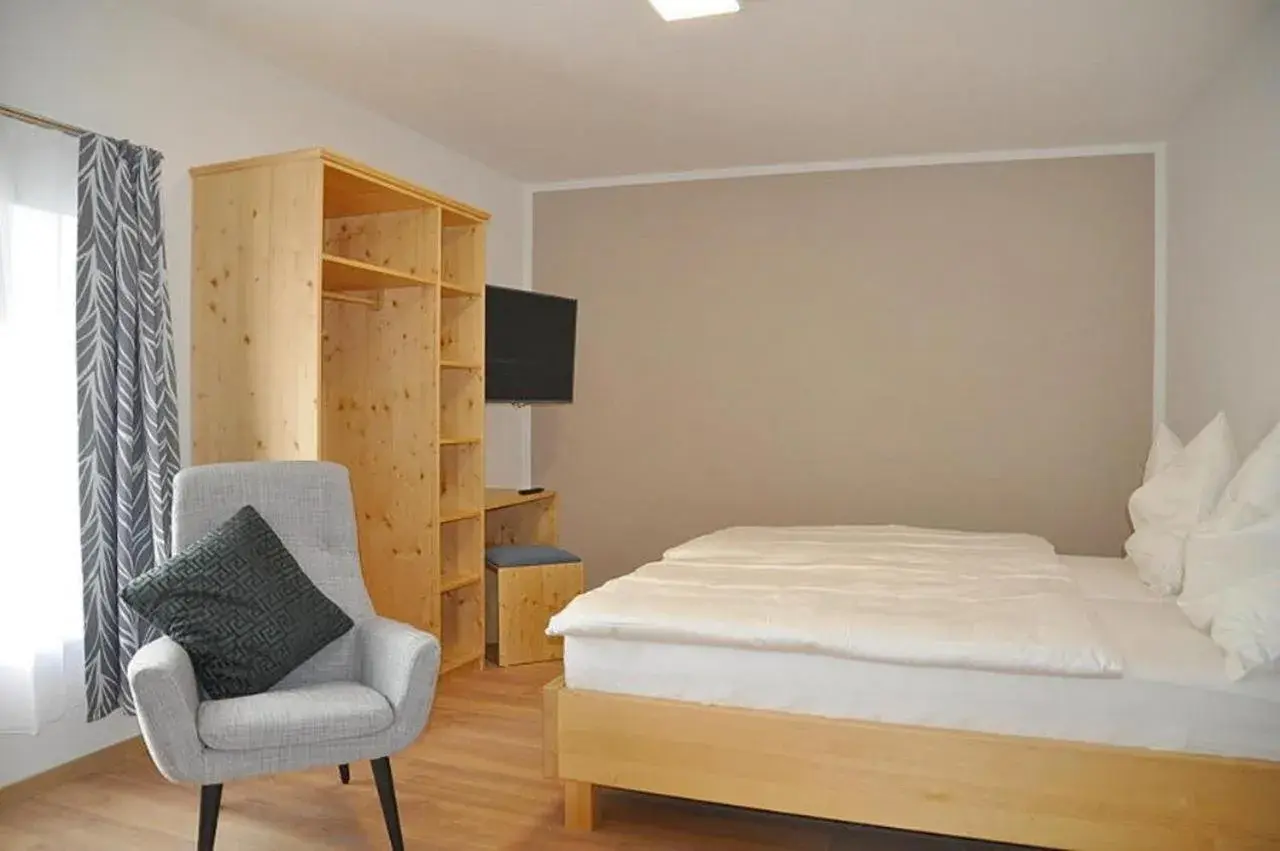 Single Room with Shower - single occupancy in Bed Bike & Breakfast Single Room with Shower - single occupancy in Bed Bike & Breakfast