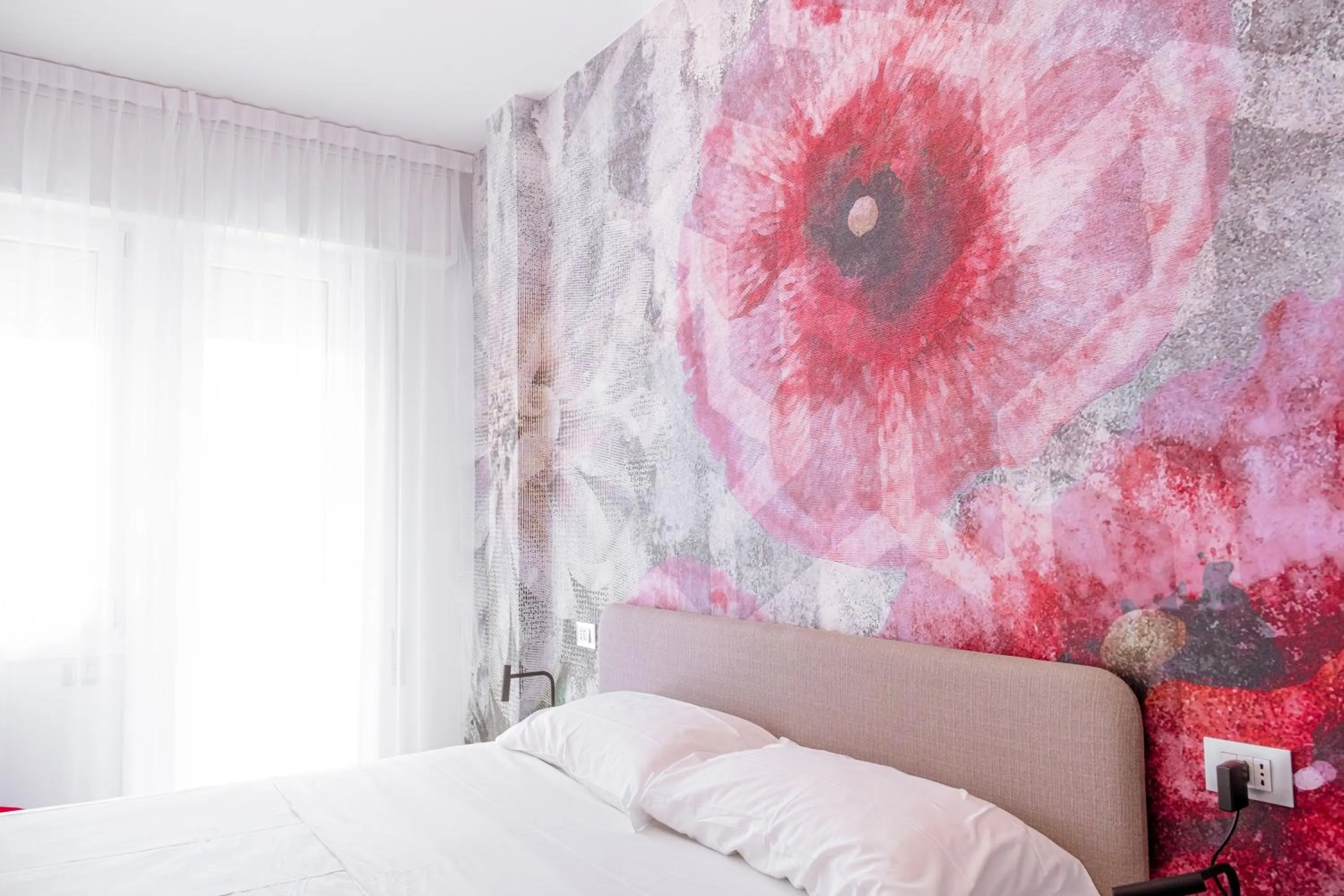 Decorative detail, Bed in Lilium Maris Hotel