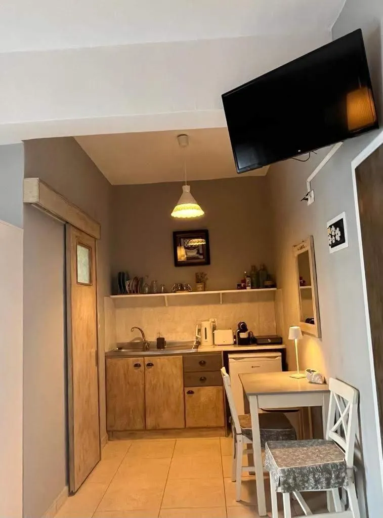 Kitchen or kitchenette in Pillbox Seafront Studios and Apartments