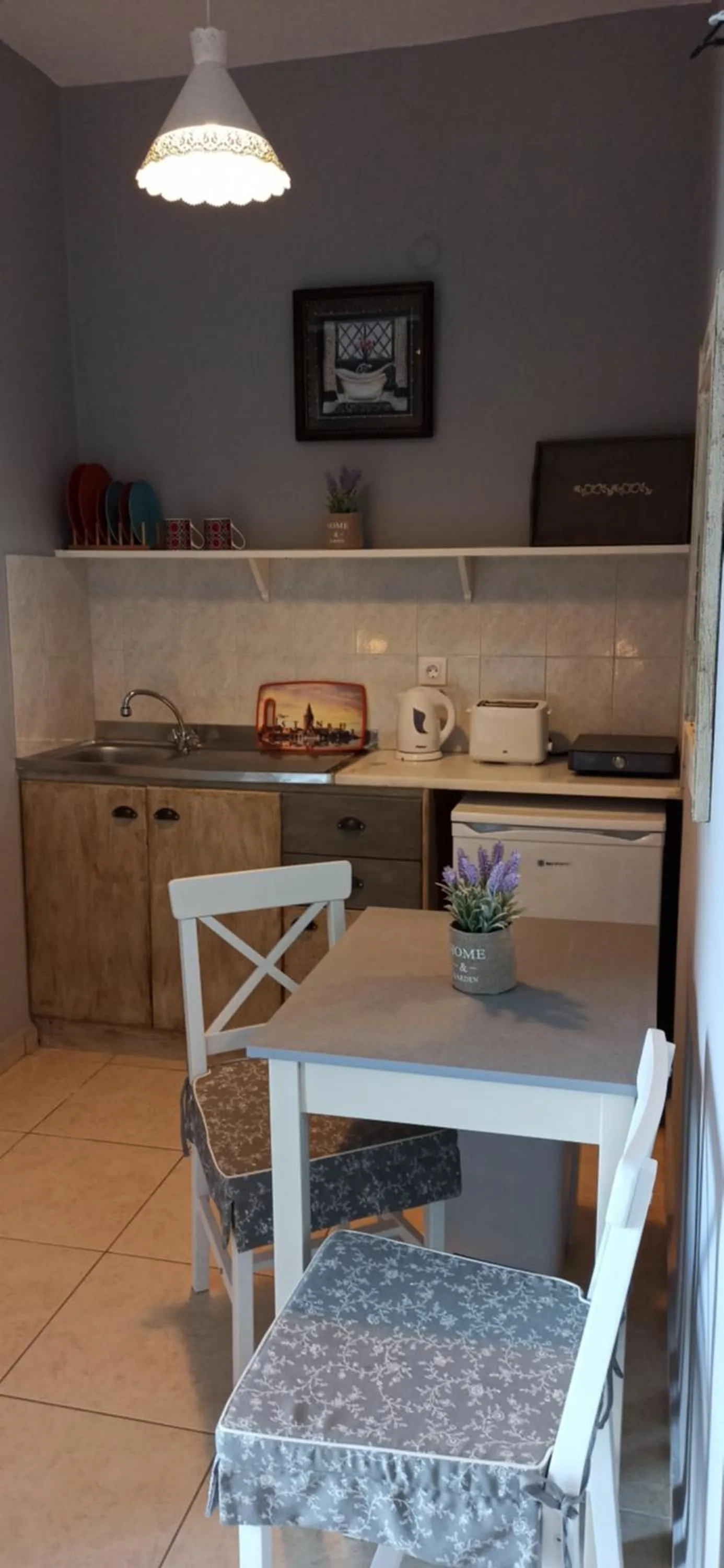 Kitchen or kitchenette in Pillbox Seafront Studios and Apartments