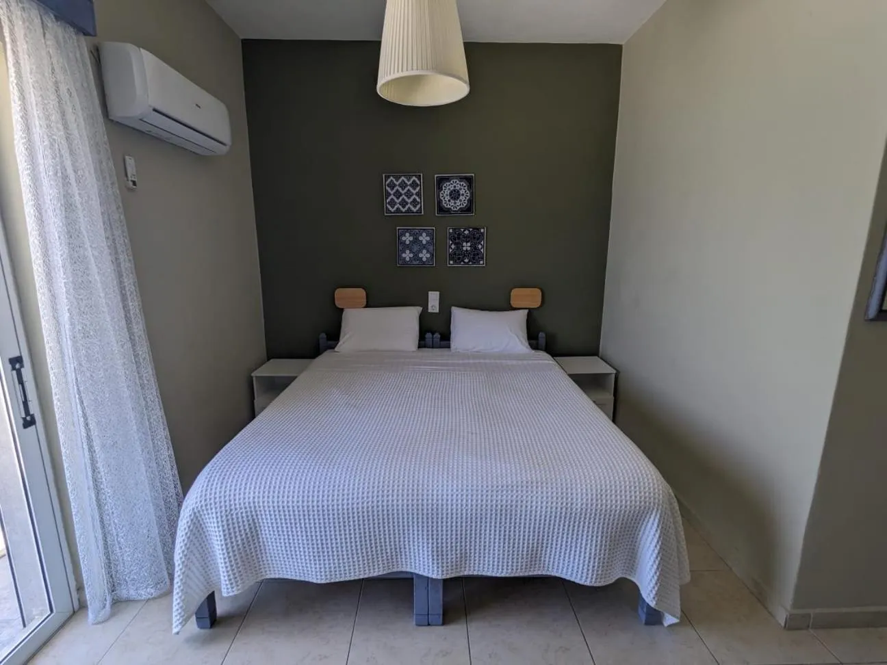 Bed in Pillbox Seafront Studios and Apartments