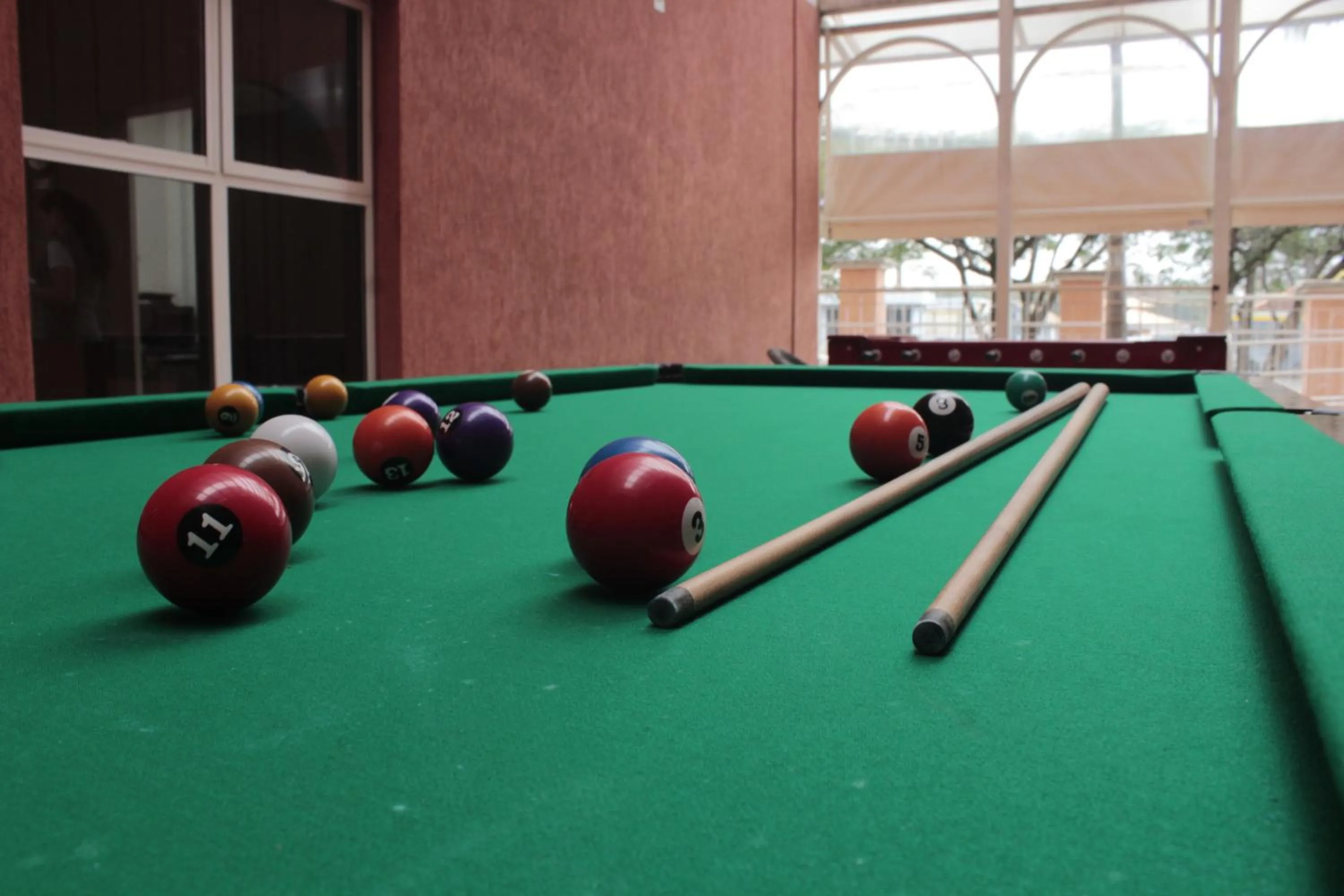 Billiard in The Hill Hotéis Executive