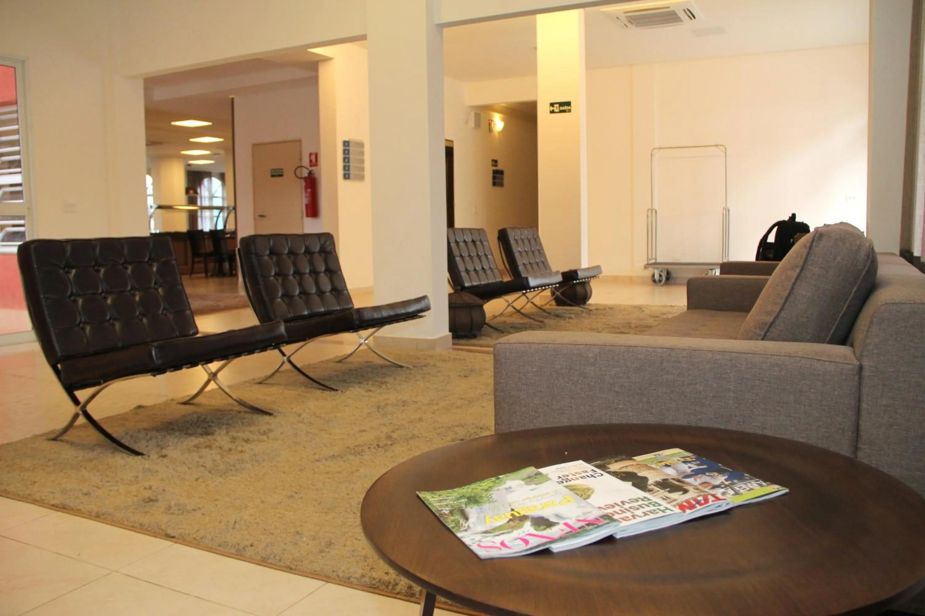 Lobby or reception in The Hill Hotéis Executive