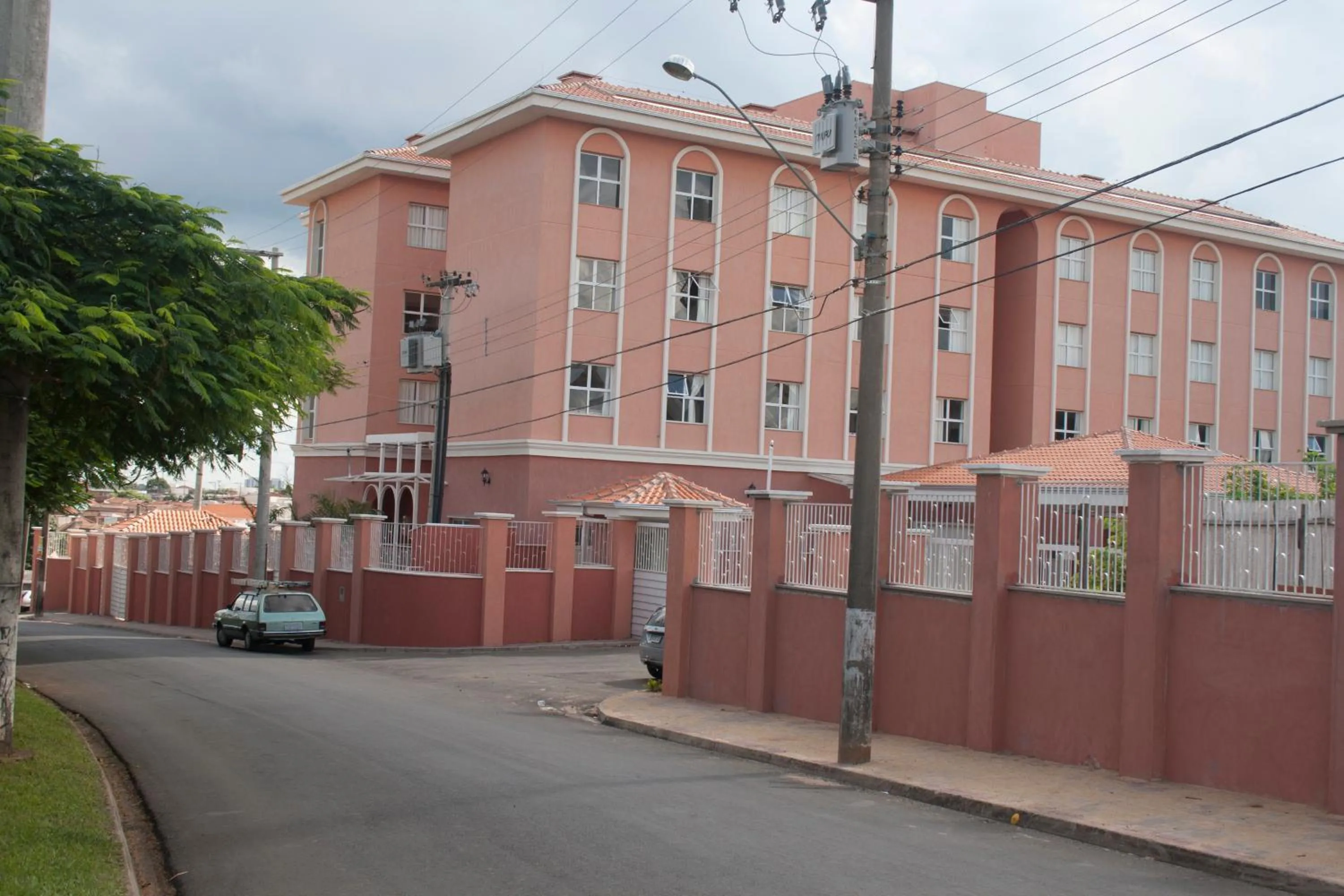 Facade/entrance in The Hill Hotéis Executive