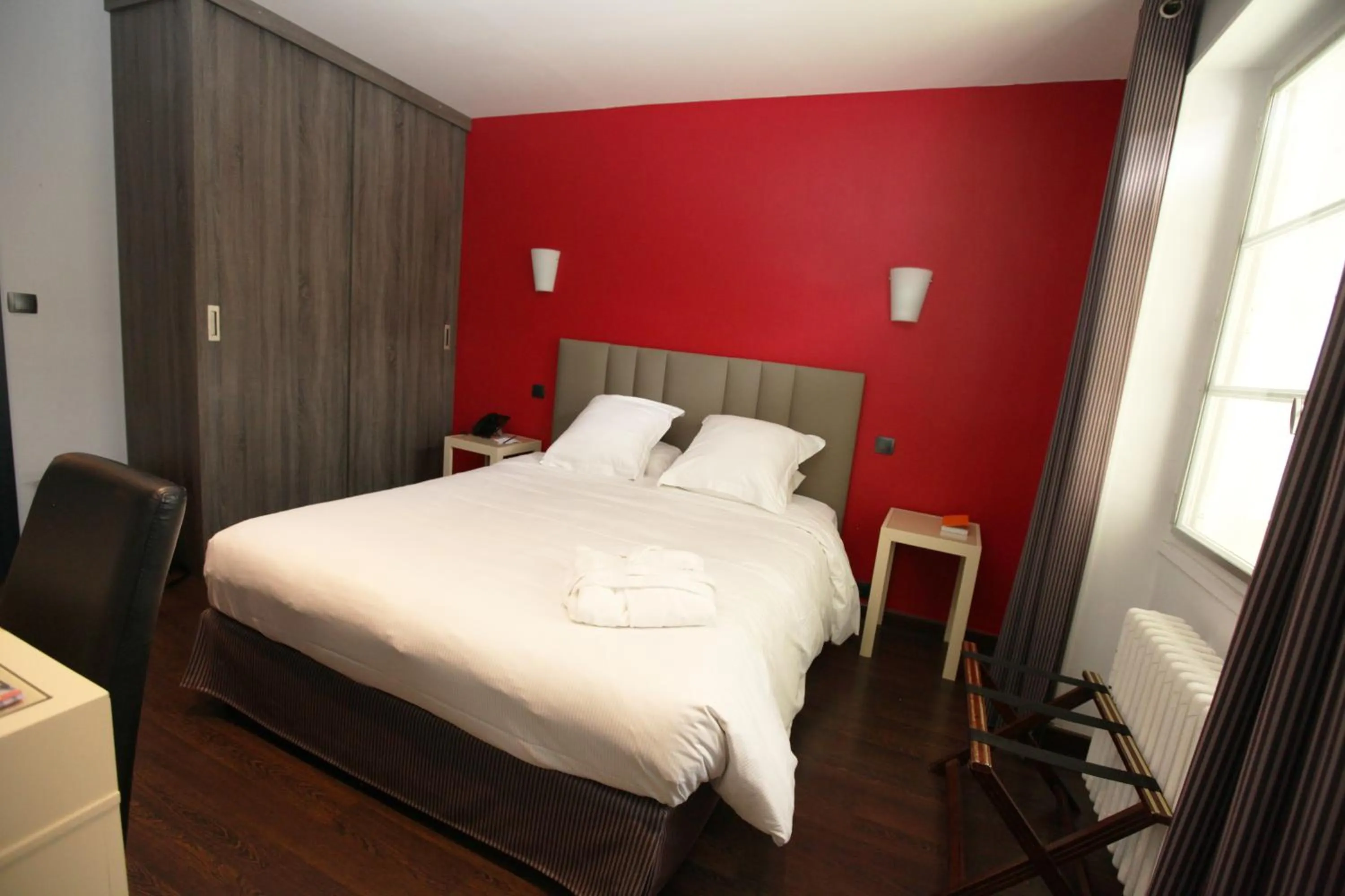 Bed in Les Maritonnes Parc & Vignoble