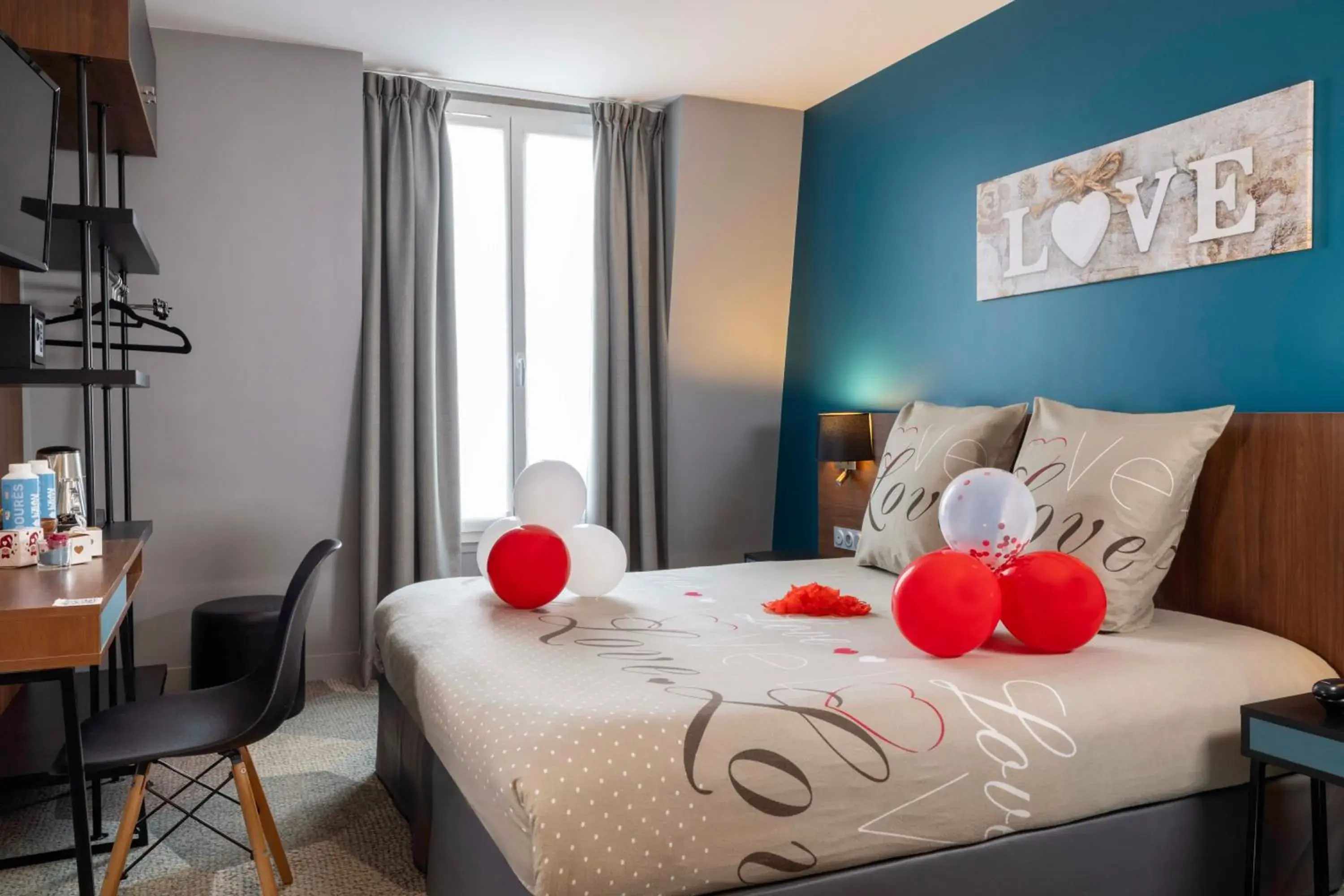 Bed in Montparnasse Alésia Bed in Montparnasse Alésia