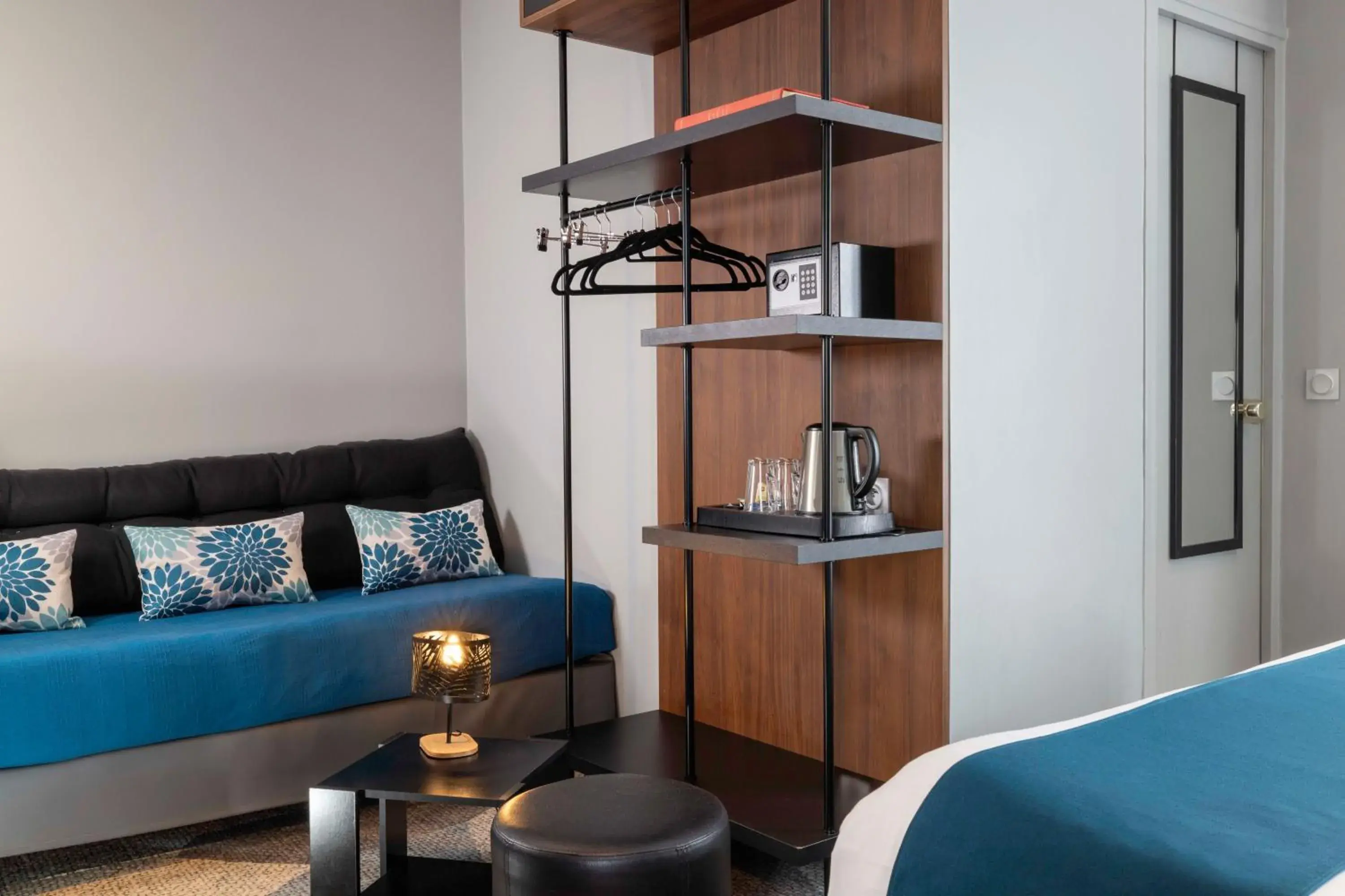 Bed in Montparnasse Alésia Bed in Montparnasse Alésia