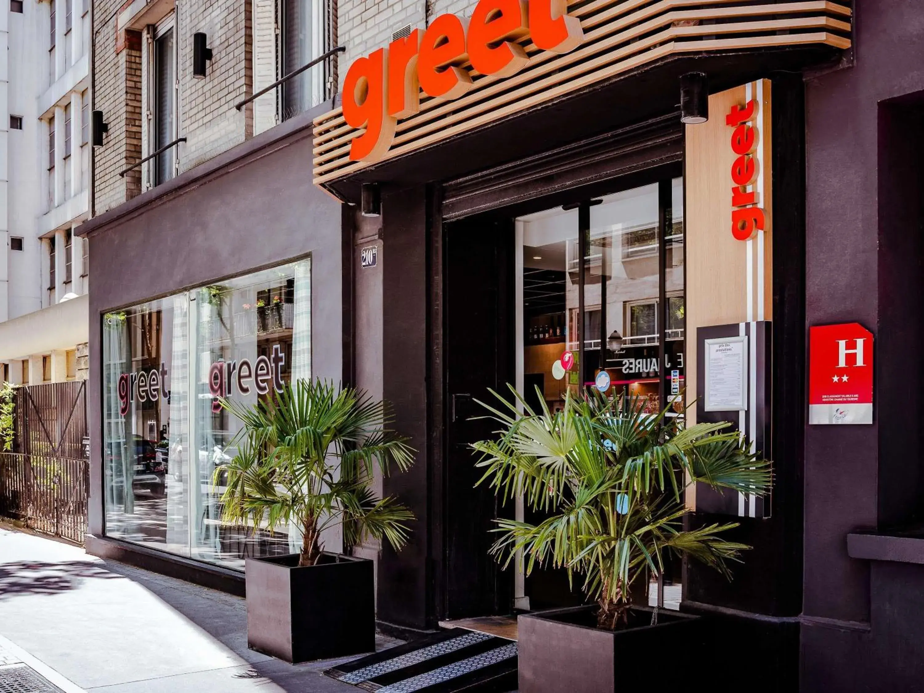 Property building in Greet Boulogne Billancourt Paris Property building in Greet Boulogne Billancourt Paris