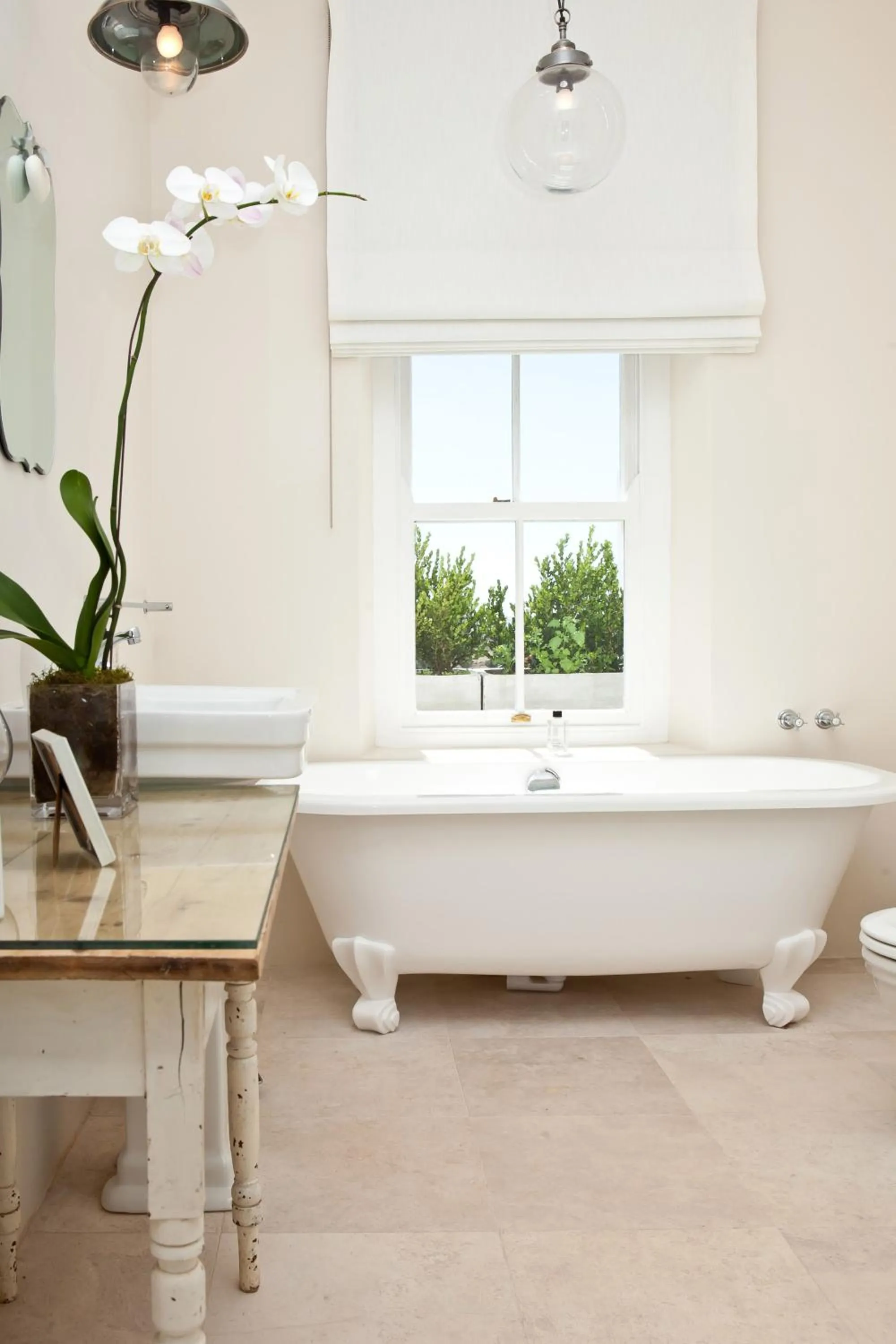 Bathroom in Hawksmoor House